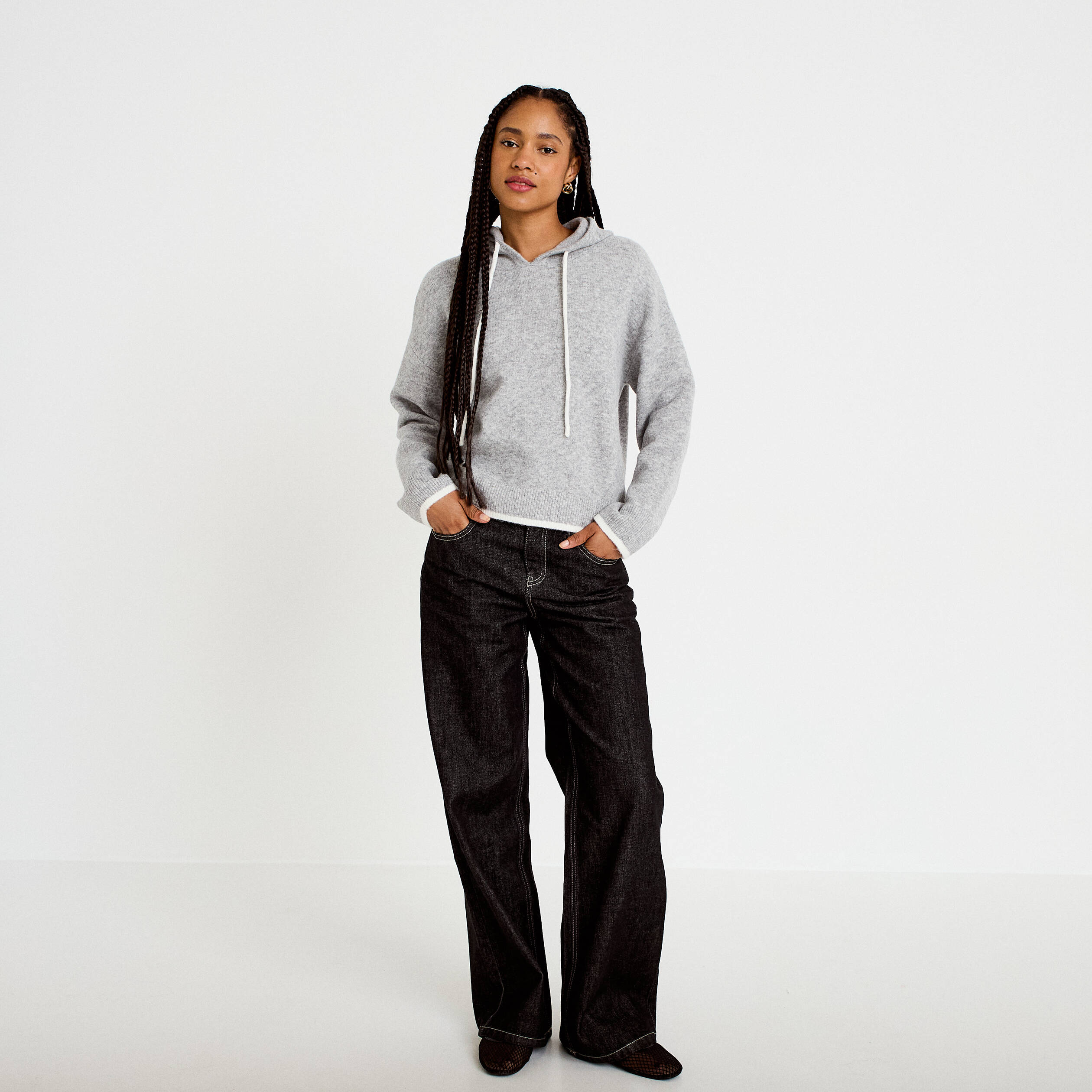 Pull &agrave; capuche gris clair femme