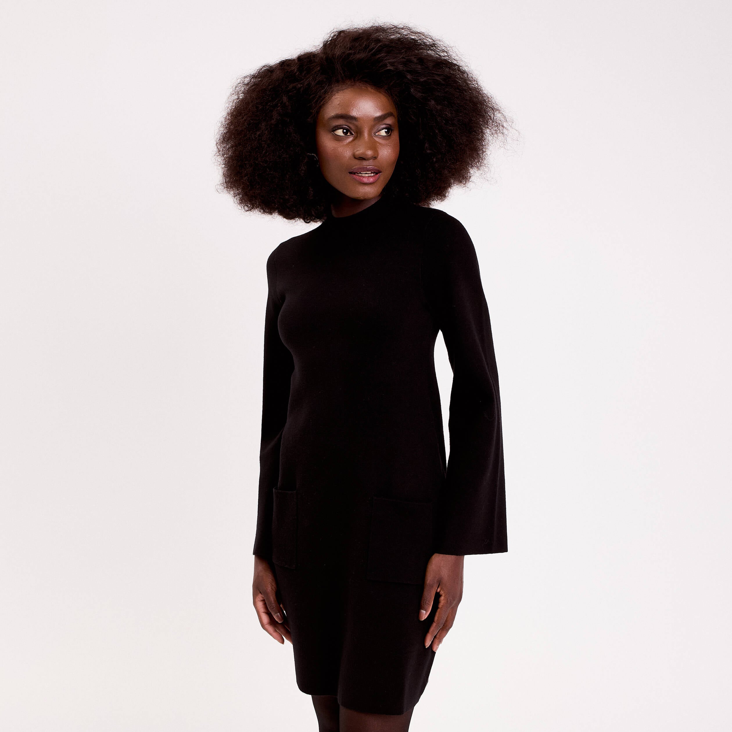 Robe manches longues col montant noir femme