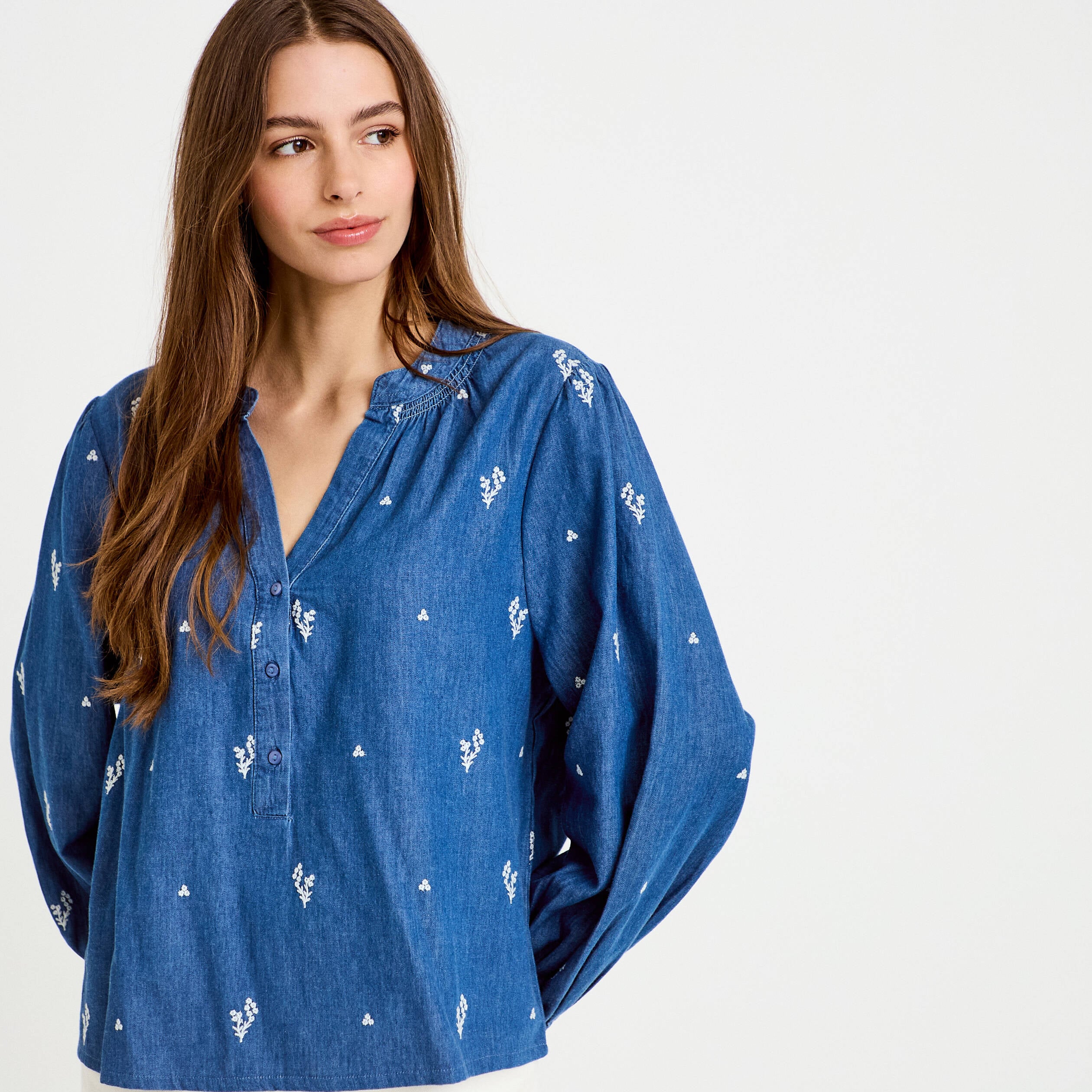 Blouse ample manches longues en jean blanc femme