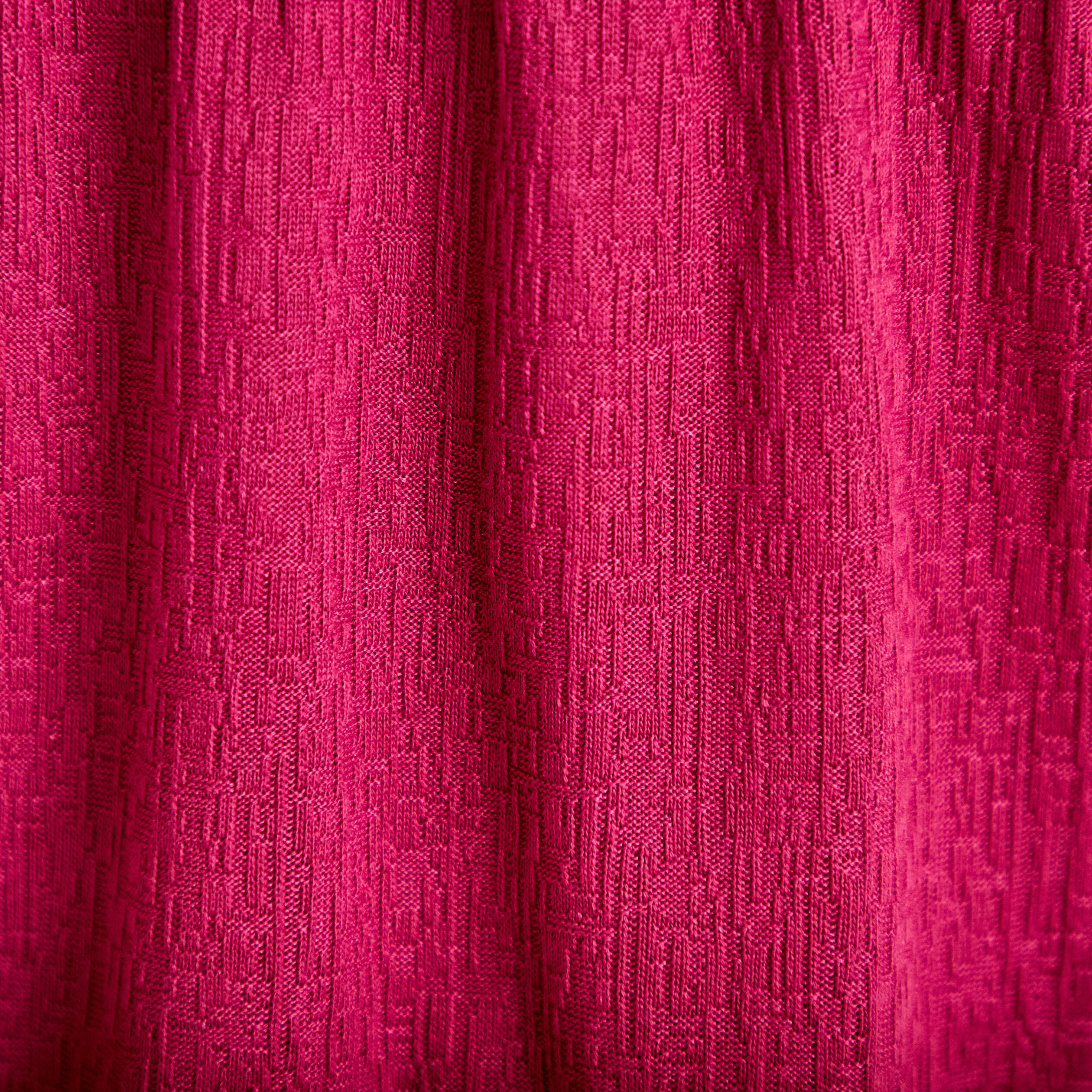 D&eacute;bardeur bi-mati&egrave;re macram&eacute; rouge femme