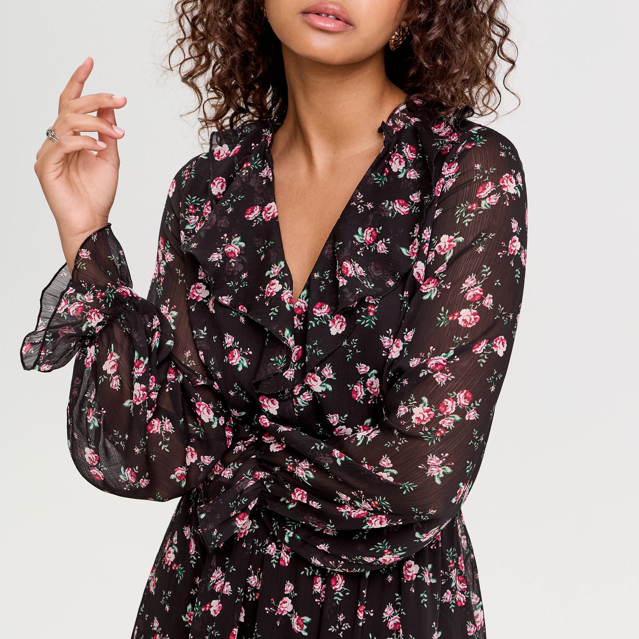 Robe longue &eacute;vas&eacute;e volants noir femme