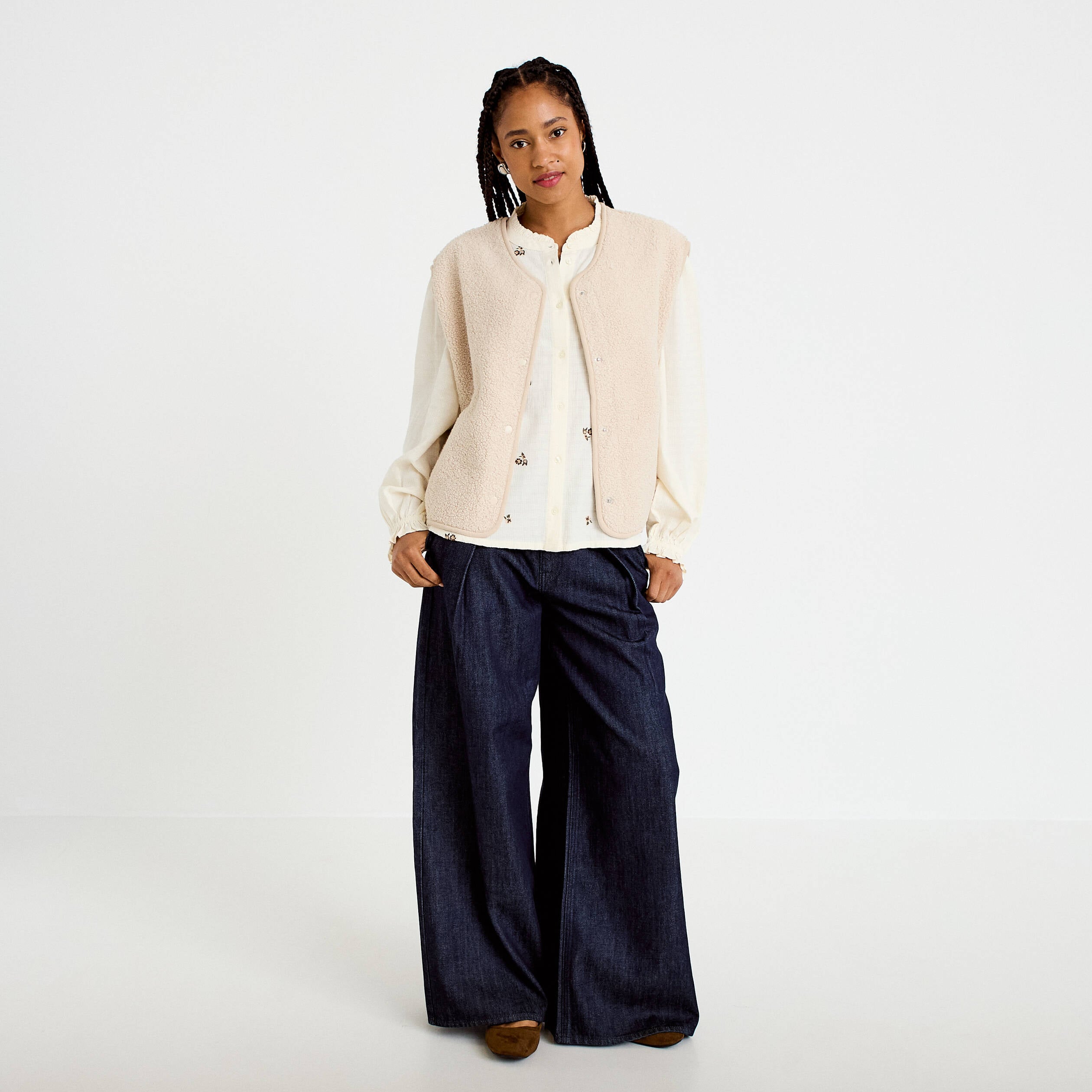 Blouse droite courte col v broderie ivoire femme