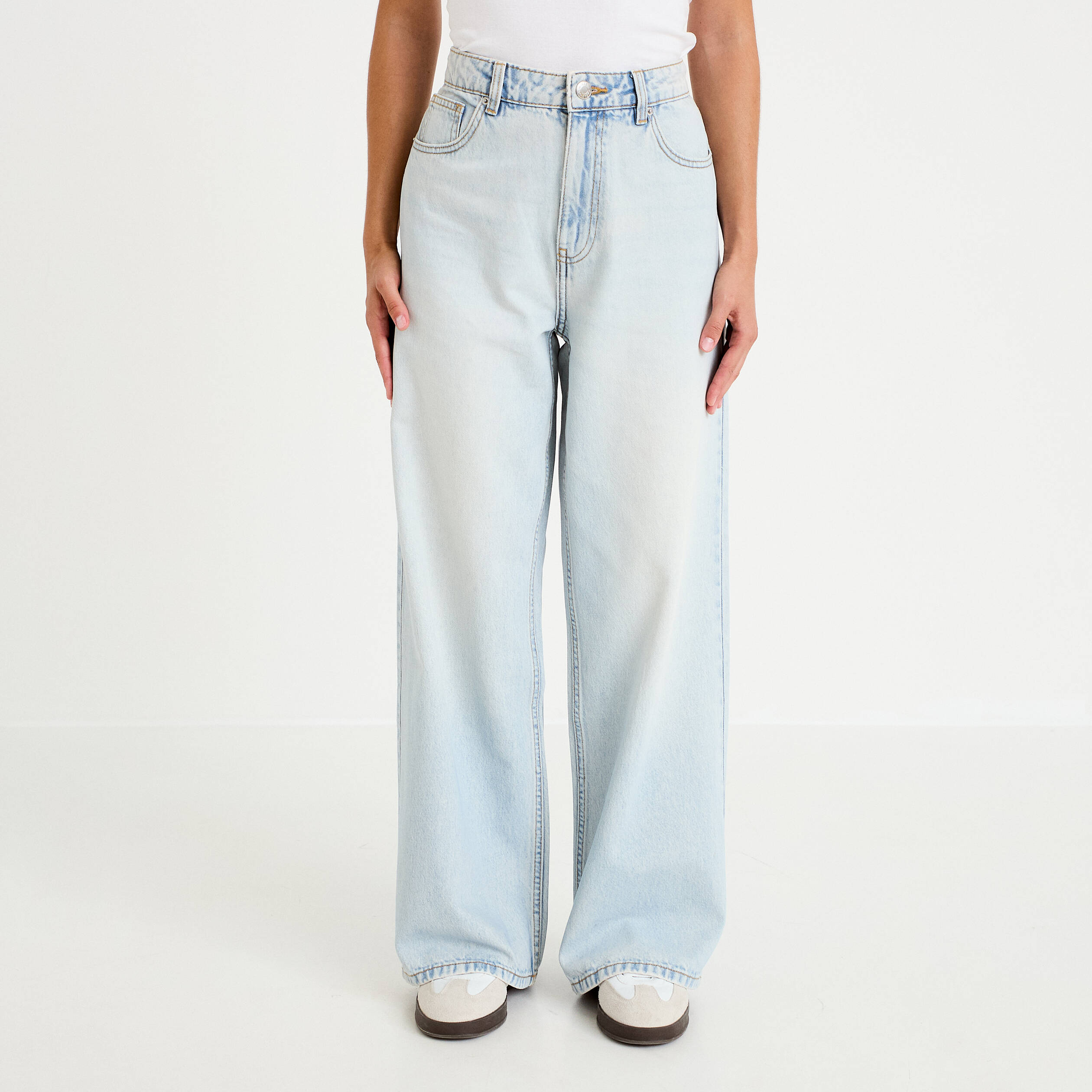 Jean wide leg taille haute Petite denim bleach femme