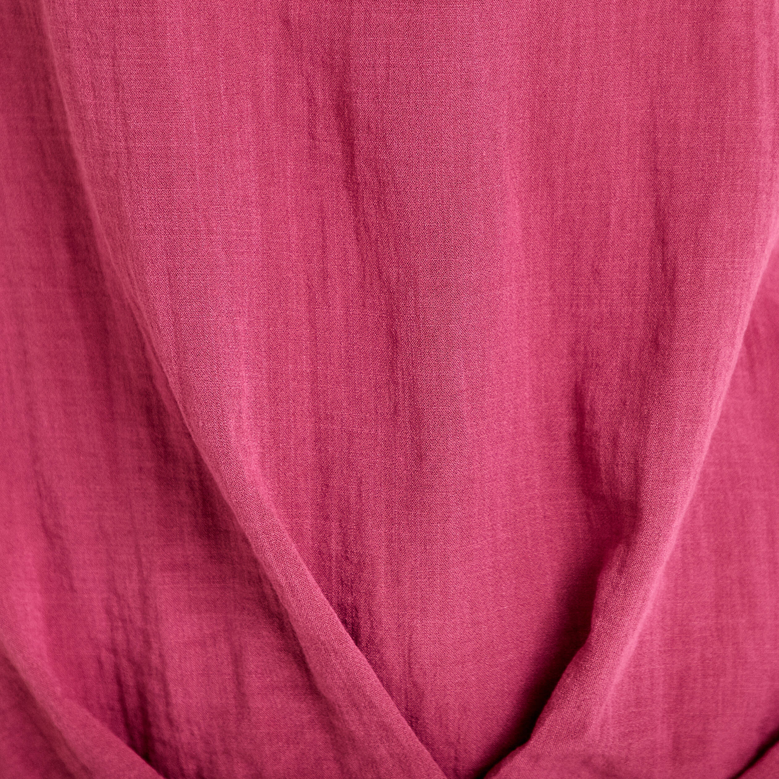 Blouse sans manches col tunisien pliss&eacute; prune femme