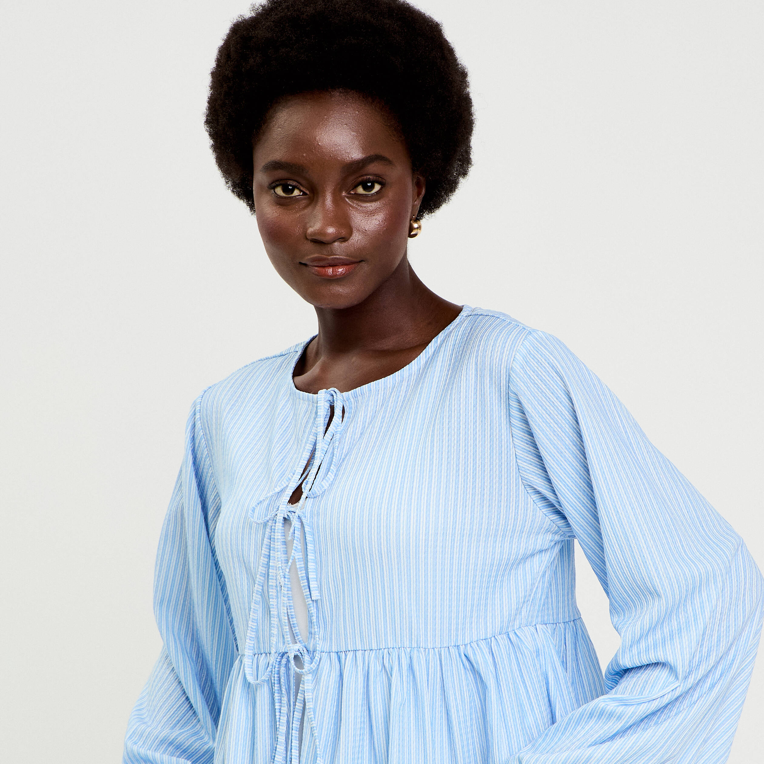 Blouse manches longues en cr&ecirc;pe blanc femme