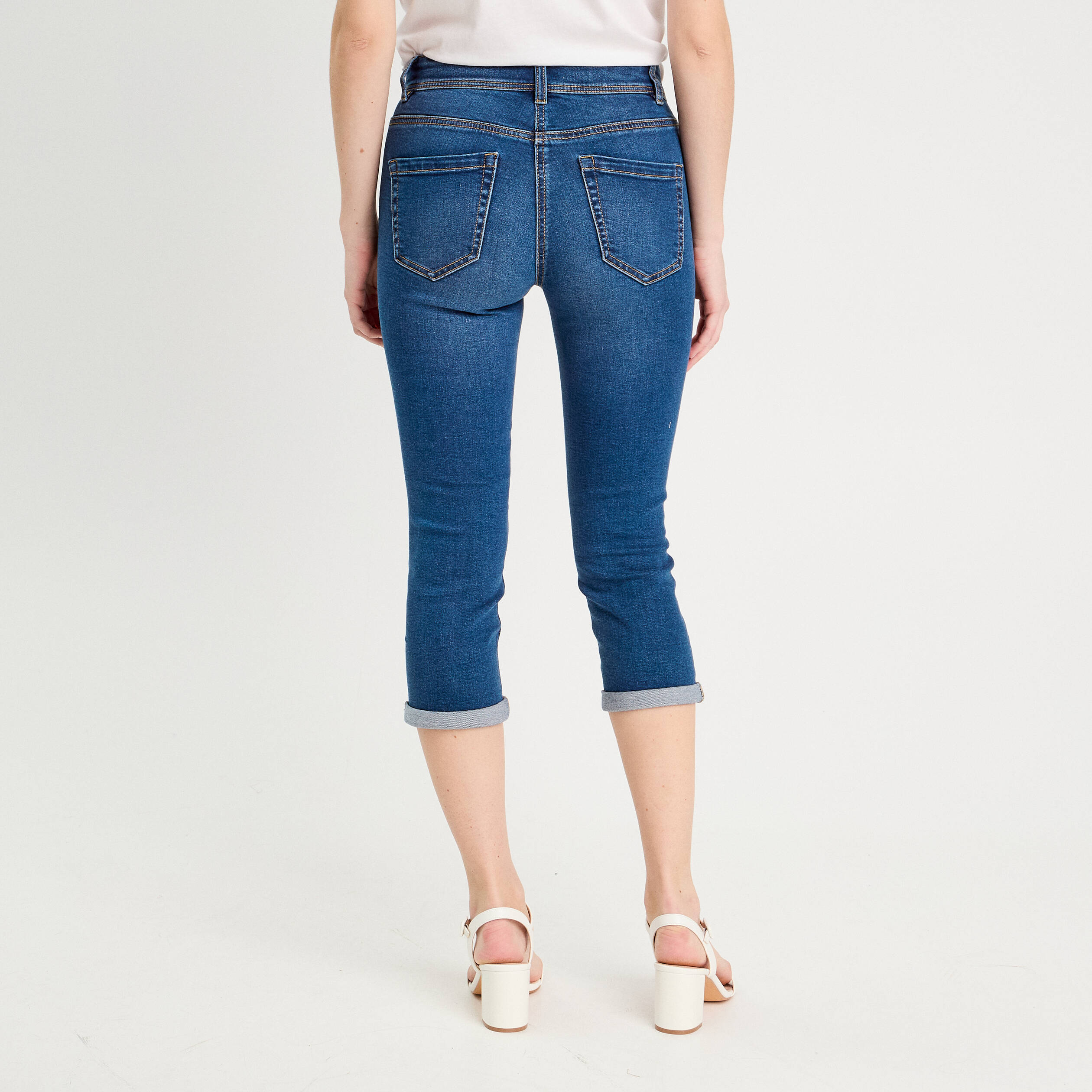 Pantacourt slim en jean denim stone femme