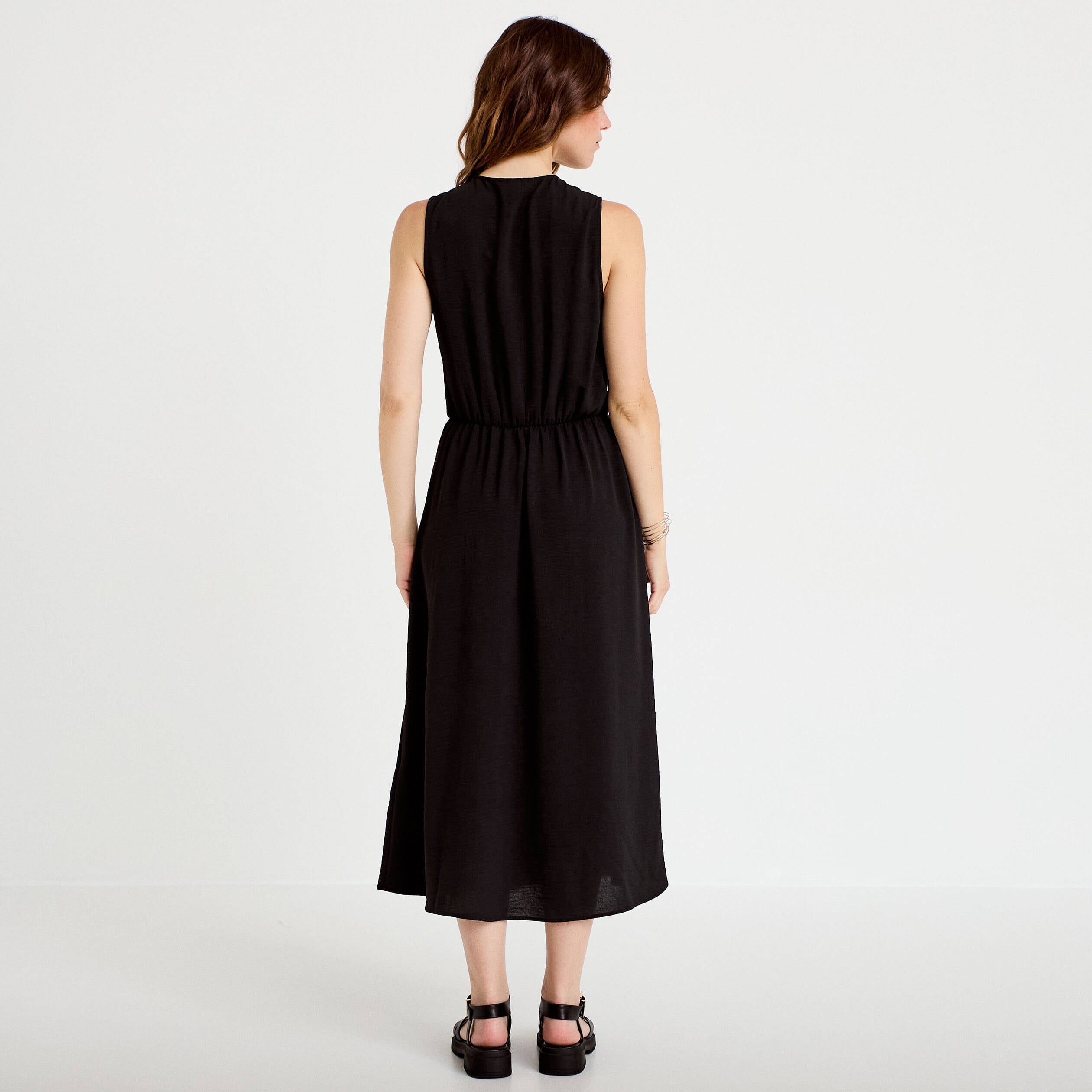 Robe droite 3/4 sans manches col v noir femme