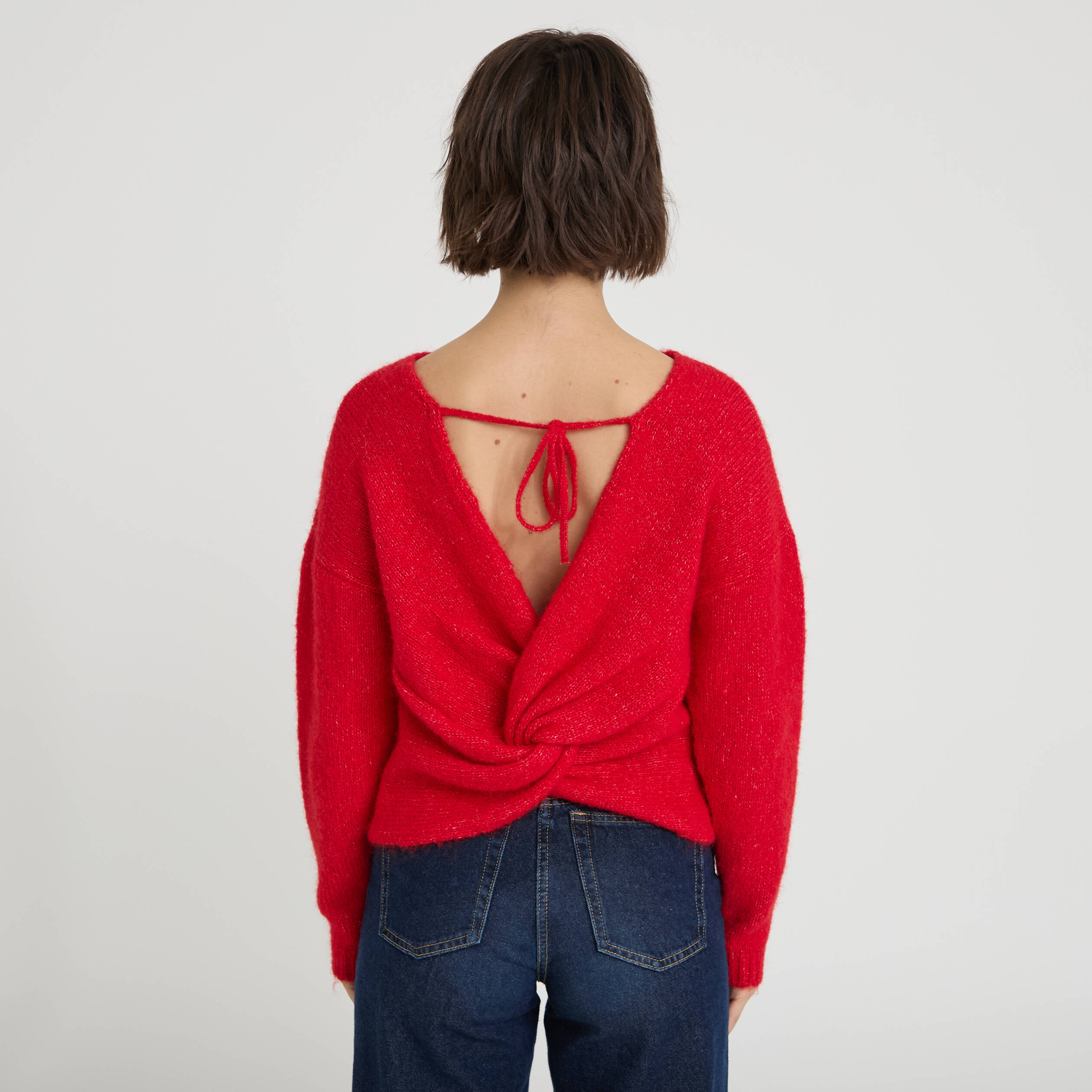 Pull d&eacute;collet&eacute; dos rouge femme