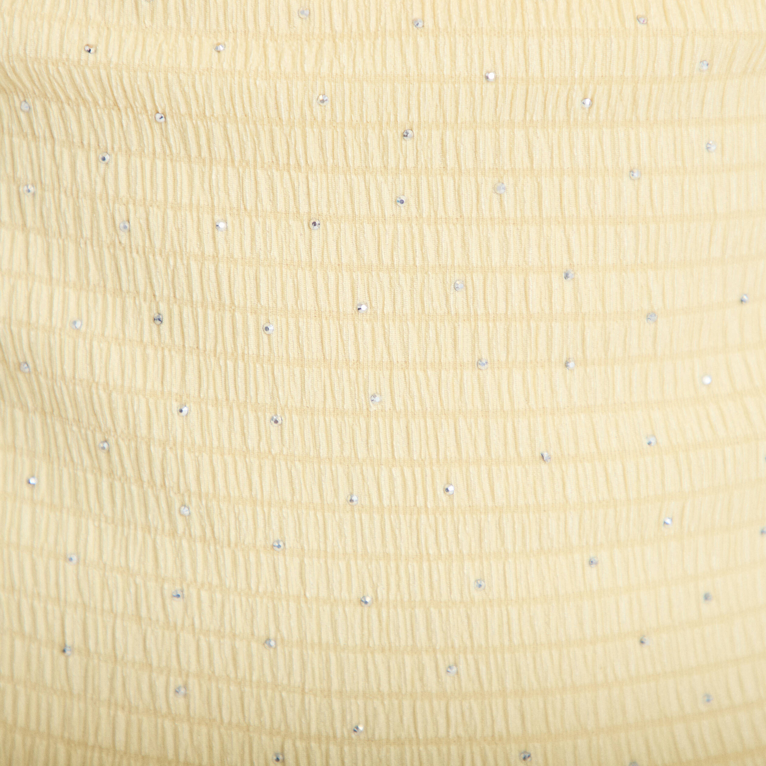 Top ajust&eacute; sans manches col b&eacute;nitier jaune pastel femme