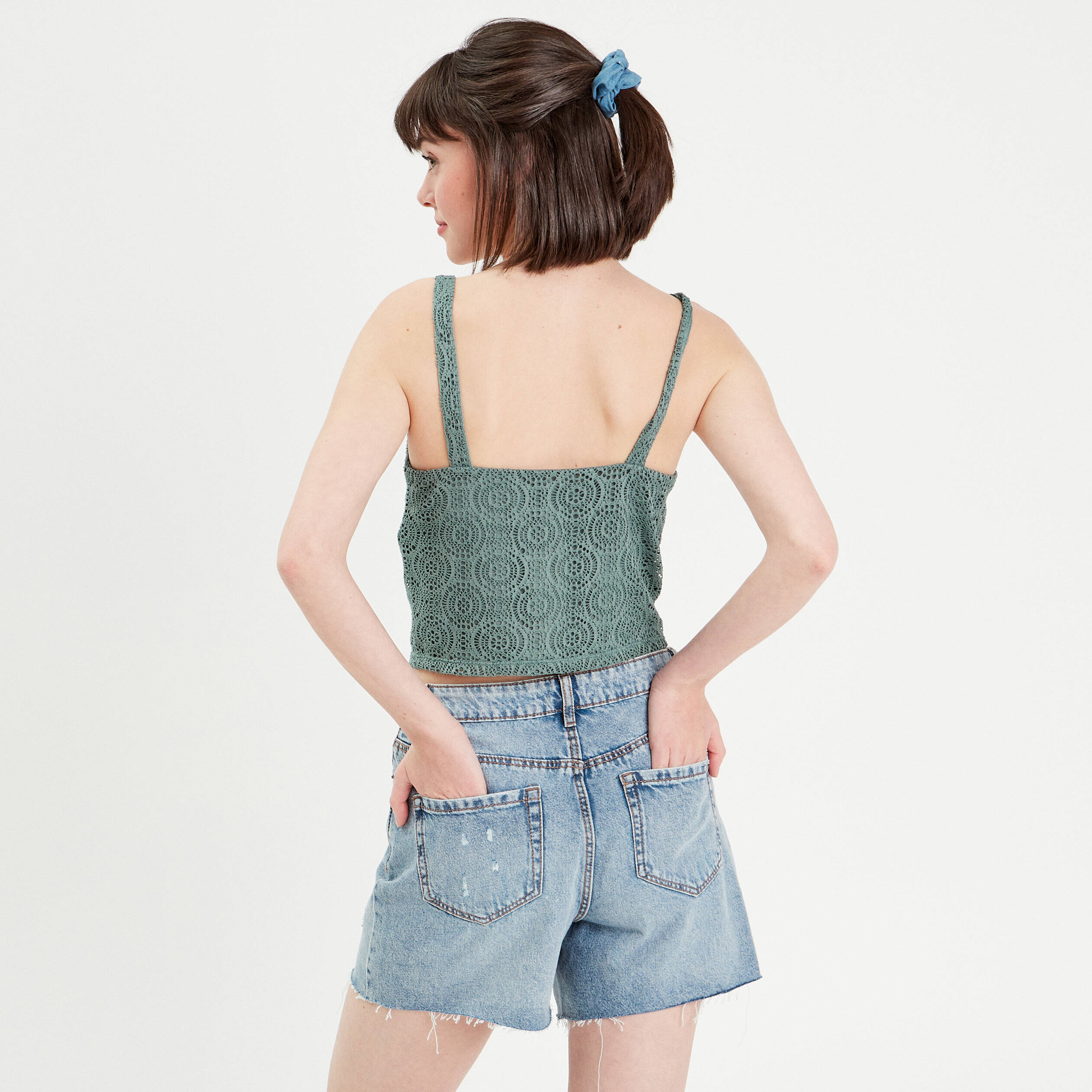 D&eacute;bardeur cropped dentelle vert fonc&eacute; femme