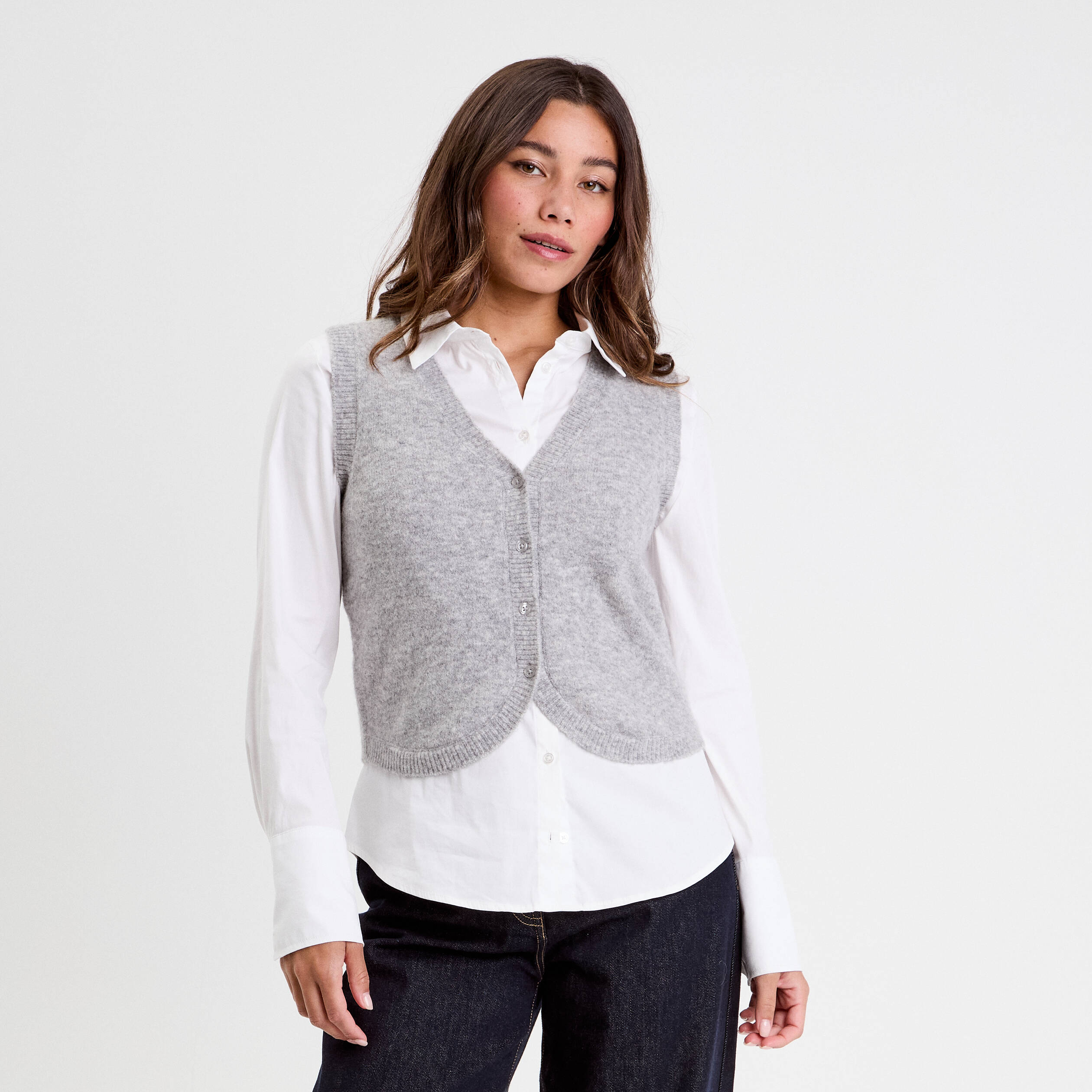 Gilet sans manches ajust&eacute; gris clair femme