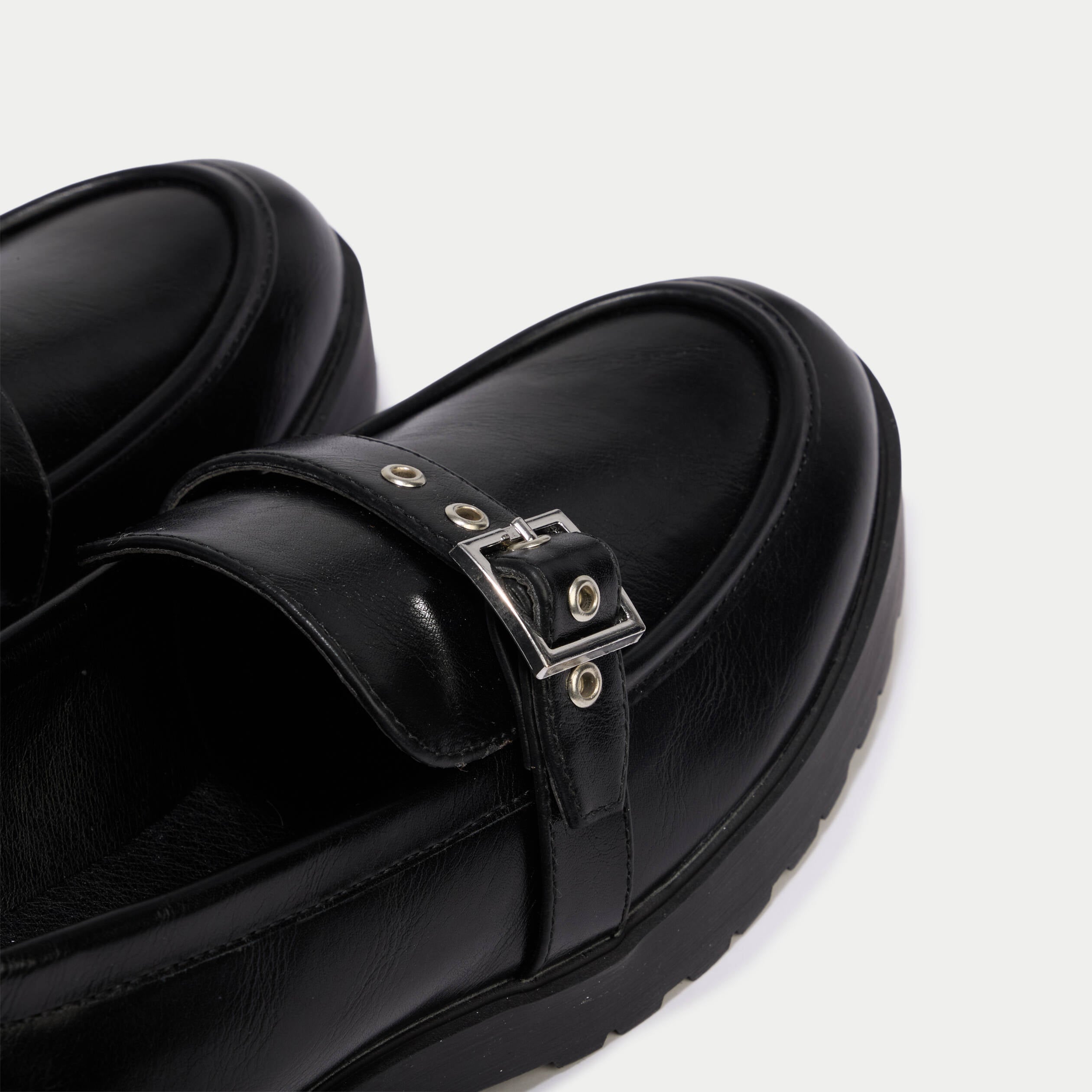 Mocassins noir femme
