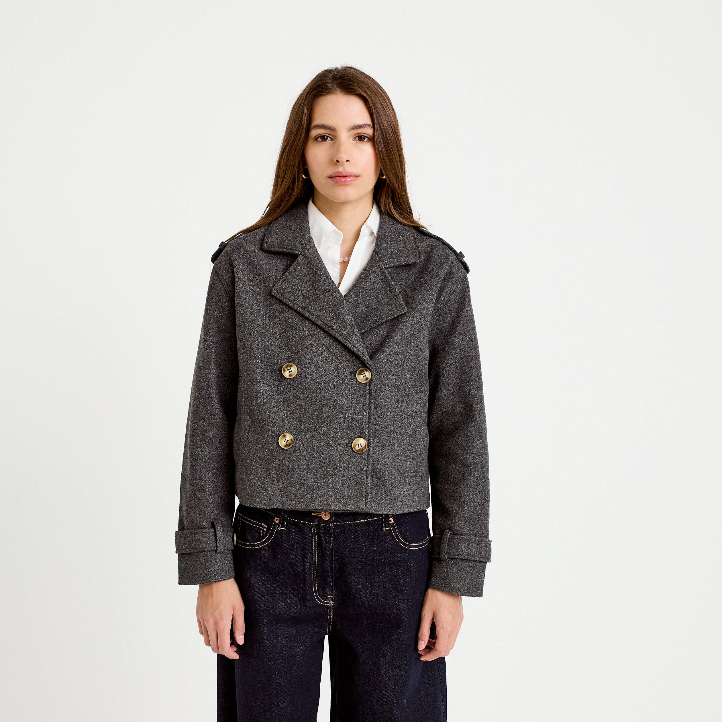 Trench court boutonn&eacute; gris femme