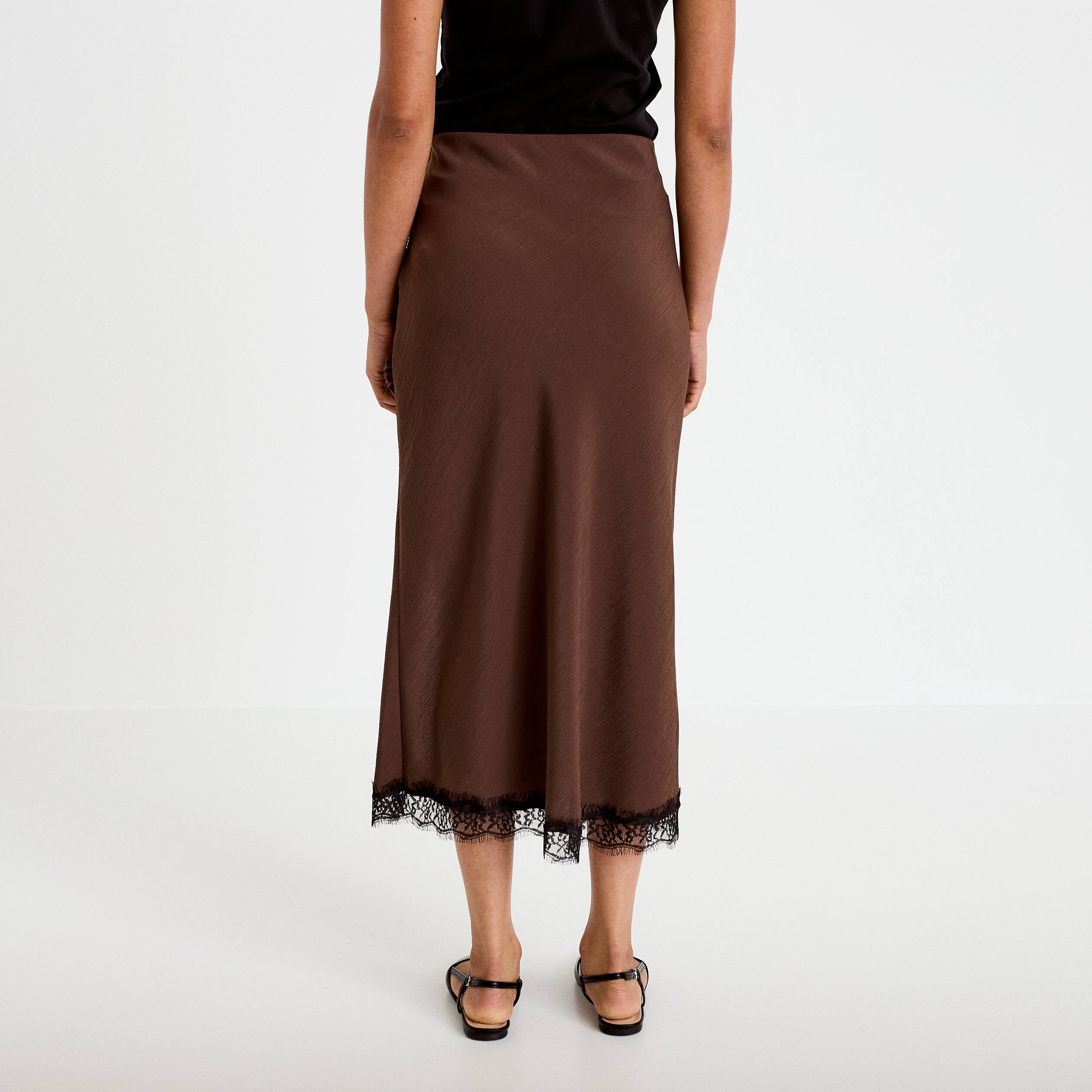 Jupe &eacute;vas&eacute;e 3/4 d&eacute;tail dentelle marron fonc&eacute; femme