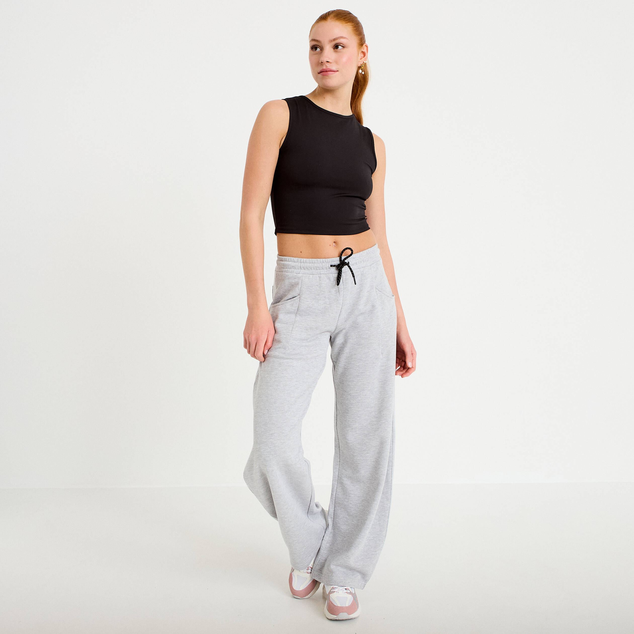 D&eacute;bardeur col rond noir femme