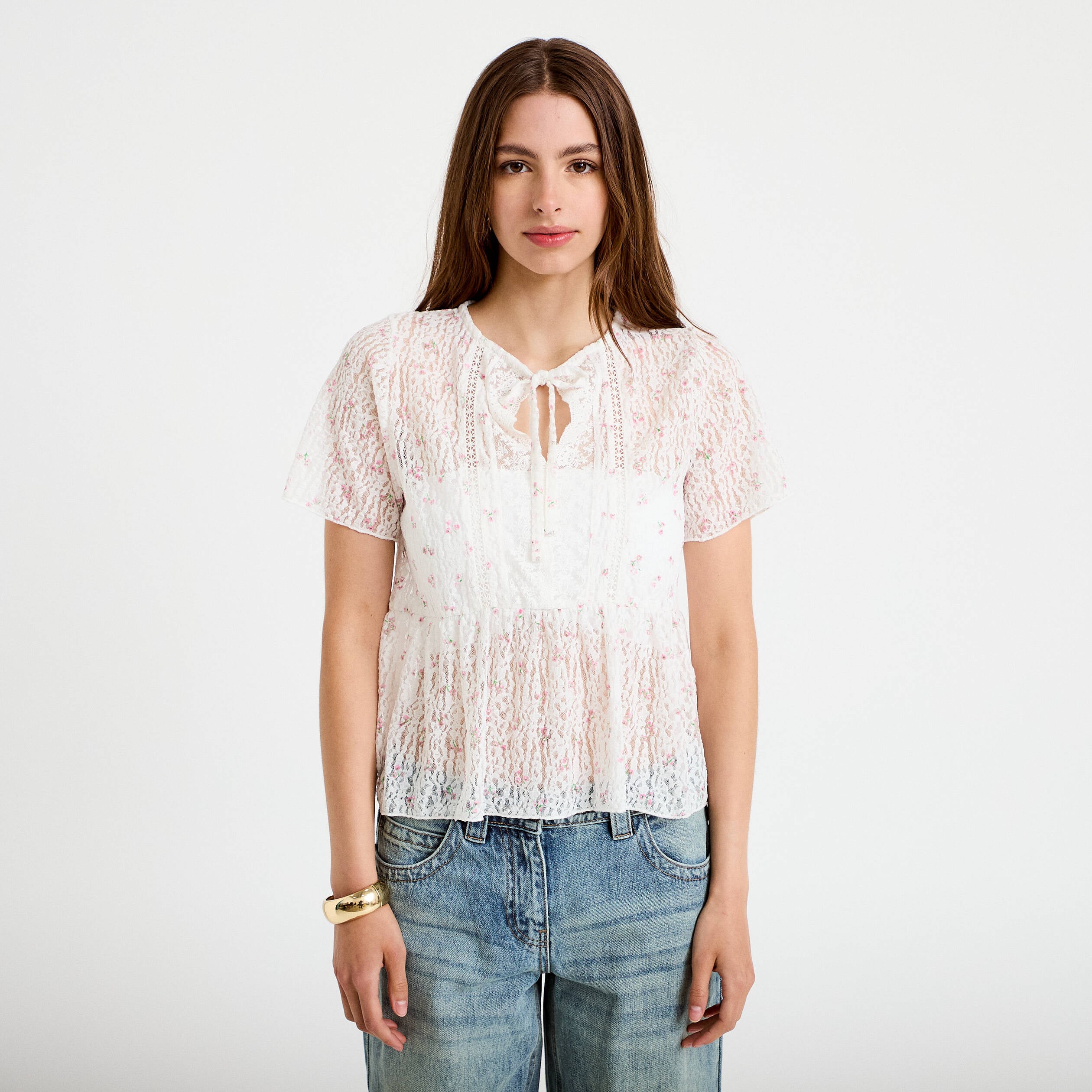 Blouse dentelle col rond manches courtes blanc femme