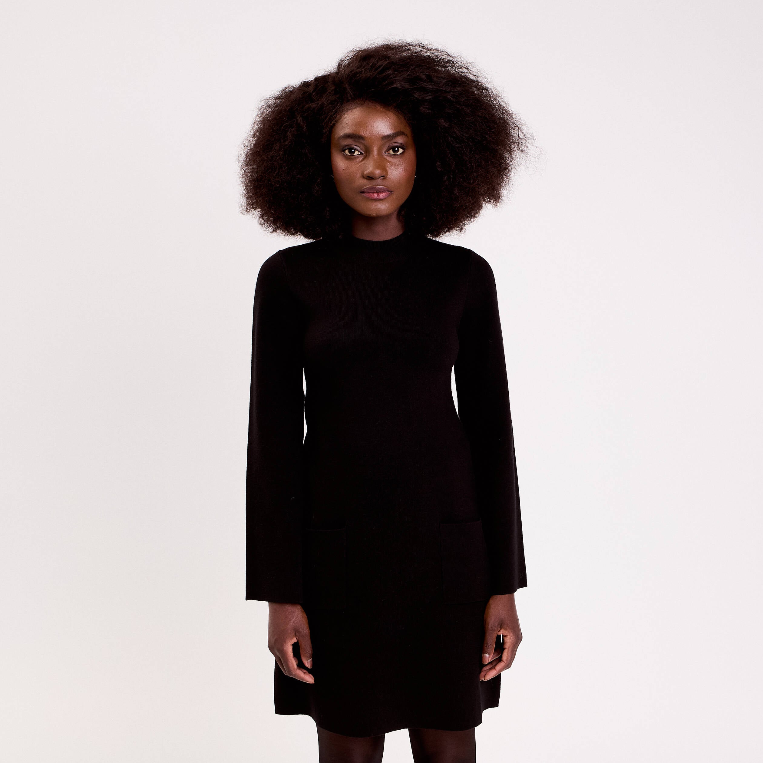 Robe manches longues col montant noir femme