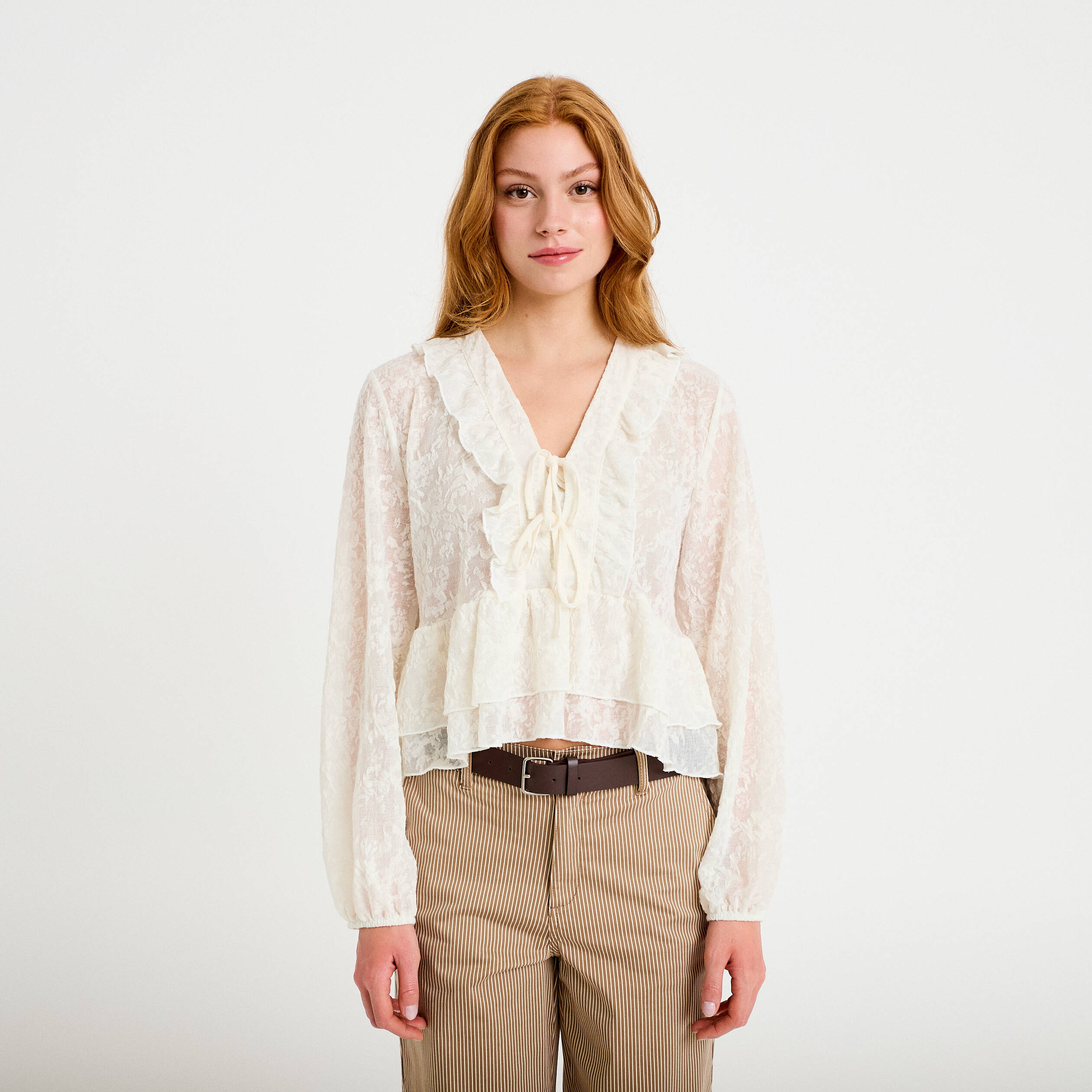 Blouse col v manches longues ecru femme