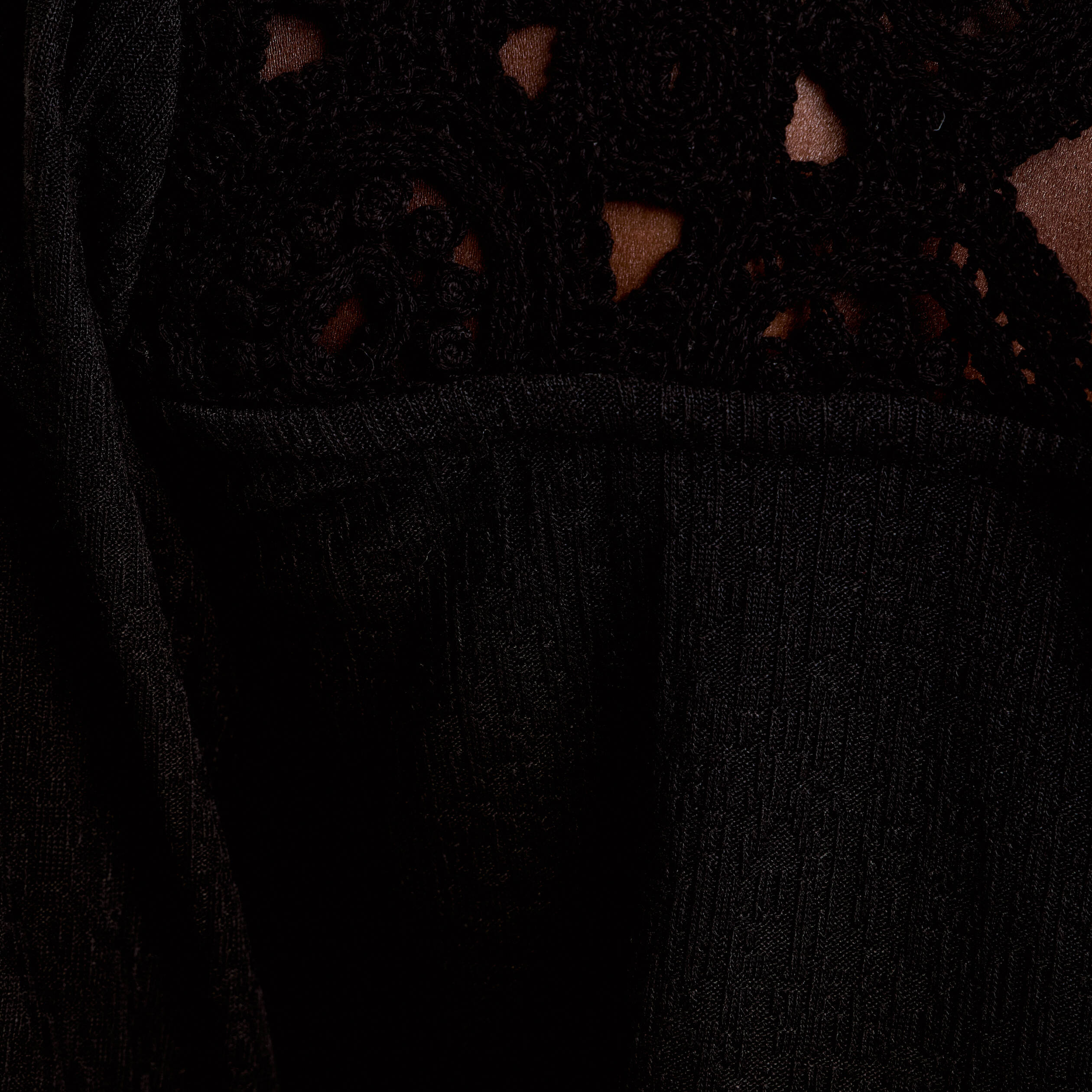 Blouse macram&eacute; bas &eacute;lastiqu&eacute; noir femme