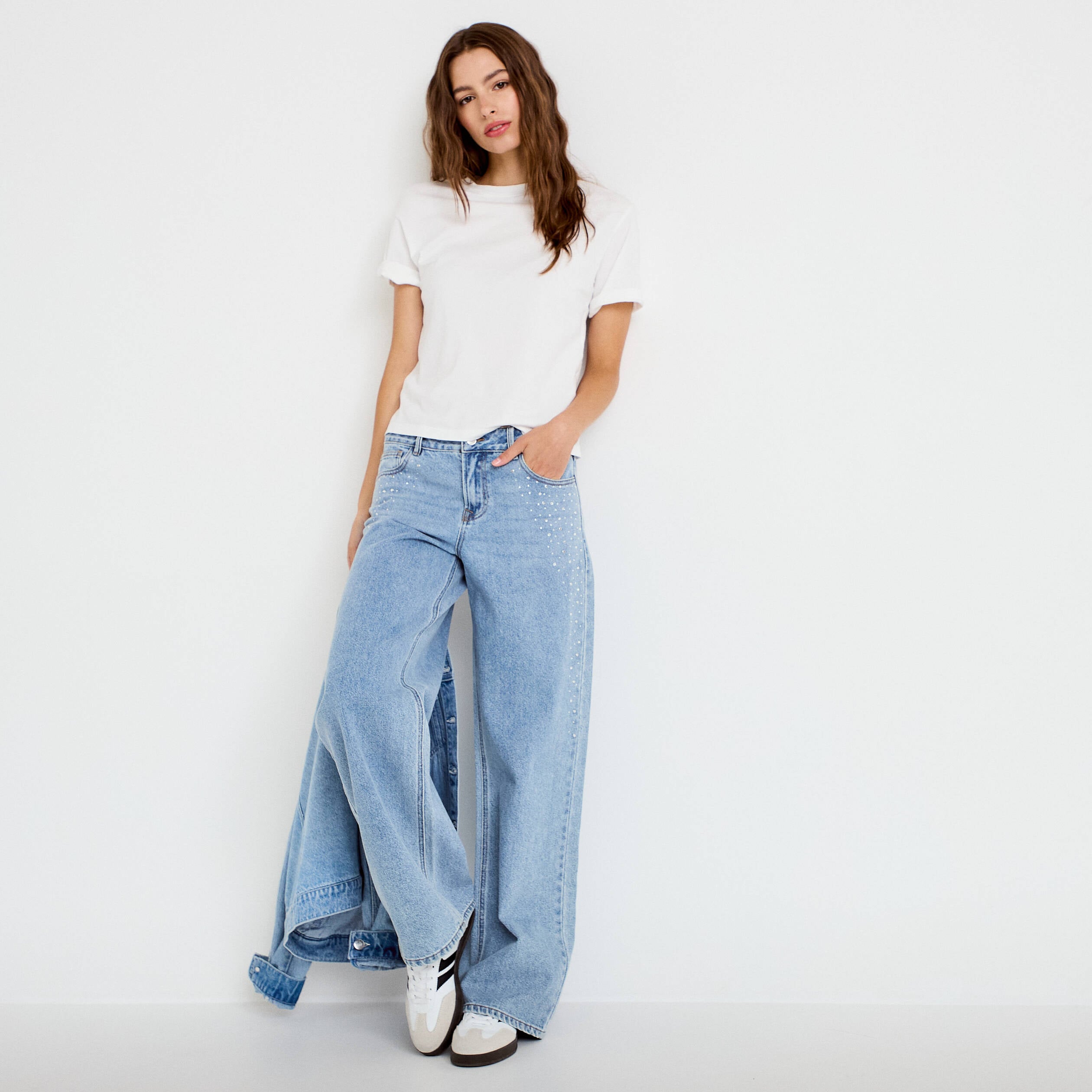 Jean wide leg taille basse strass denim triple stone femme