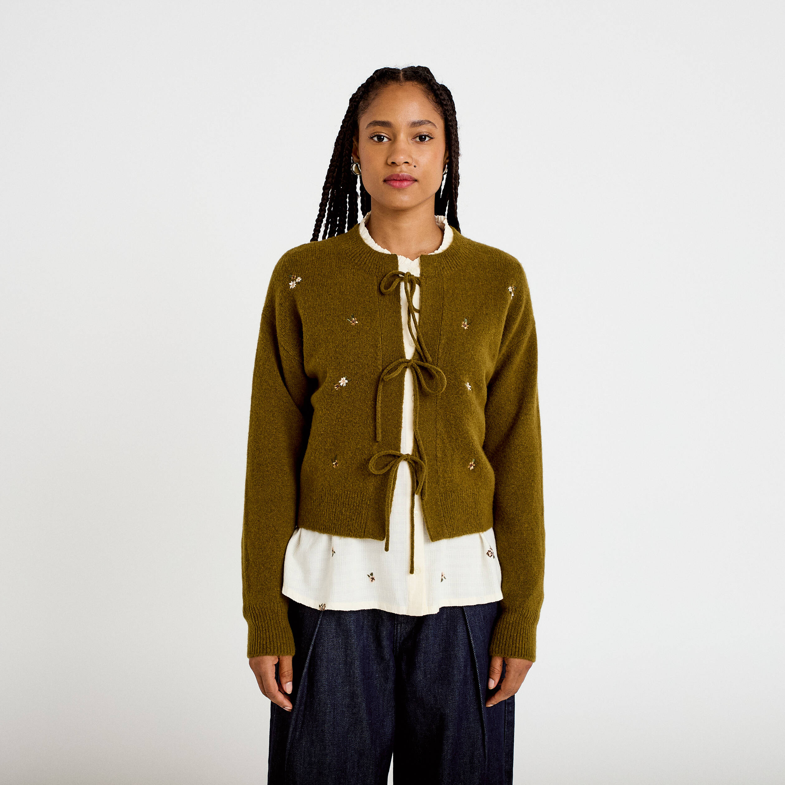 Gilet manches longues brod&eacute; noeuds vert olive femme