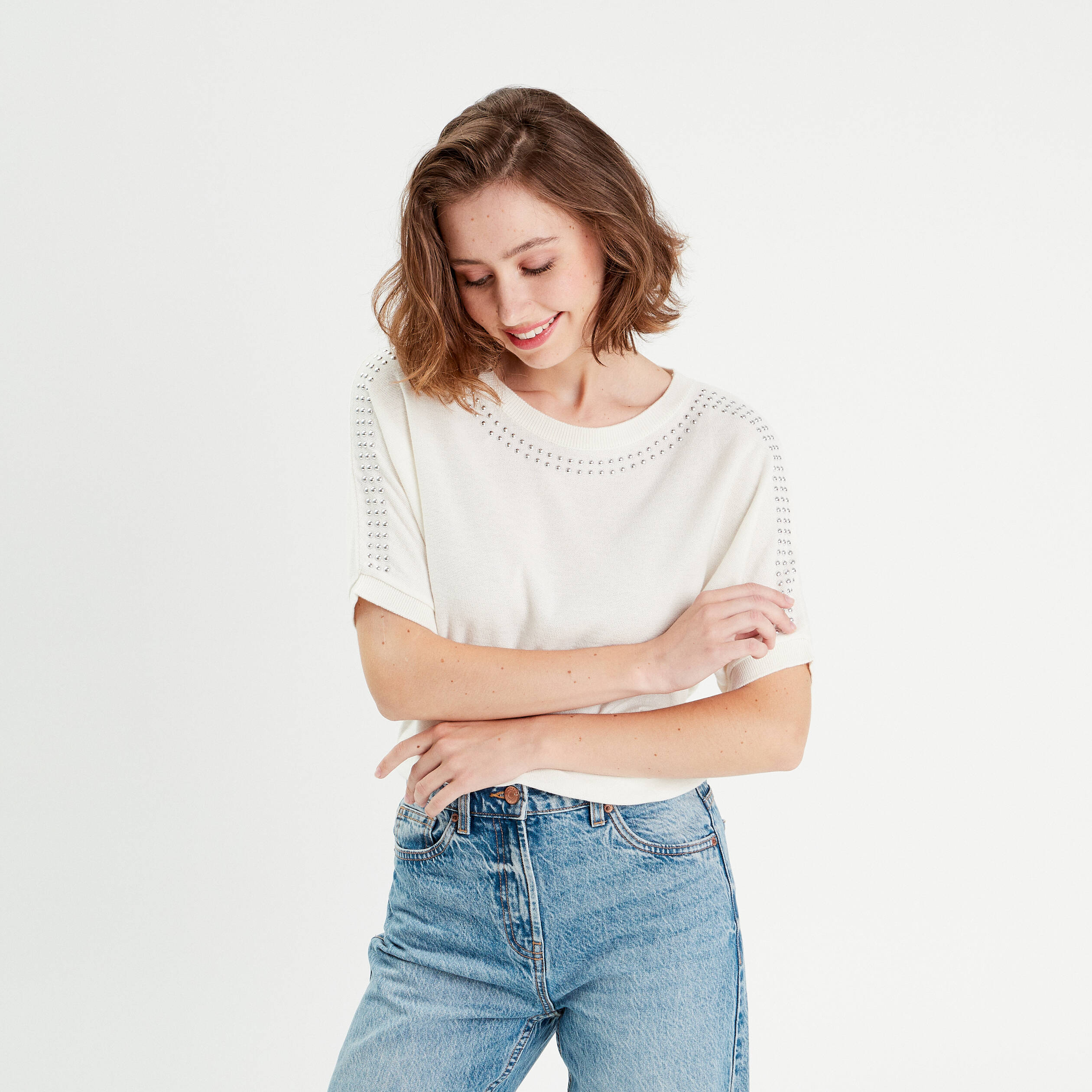 Pull manches courtes clous ecru femme