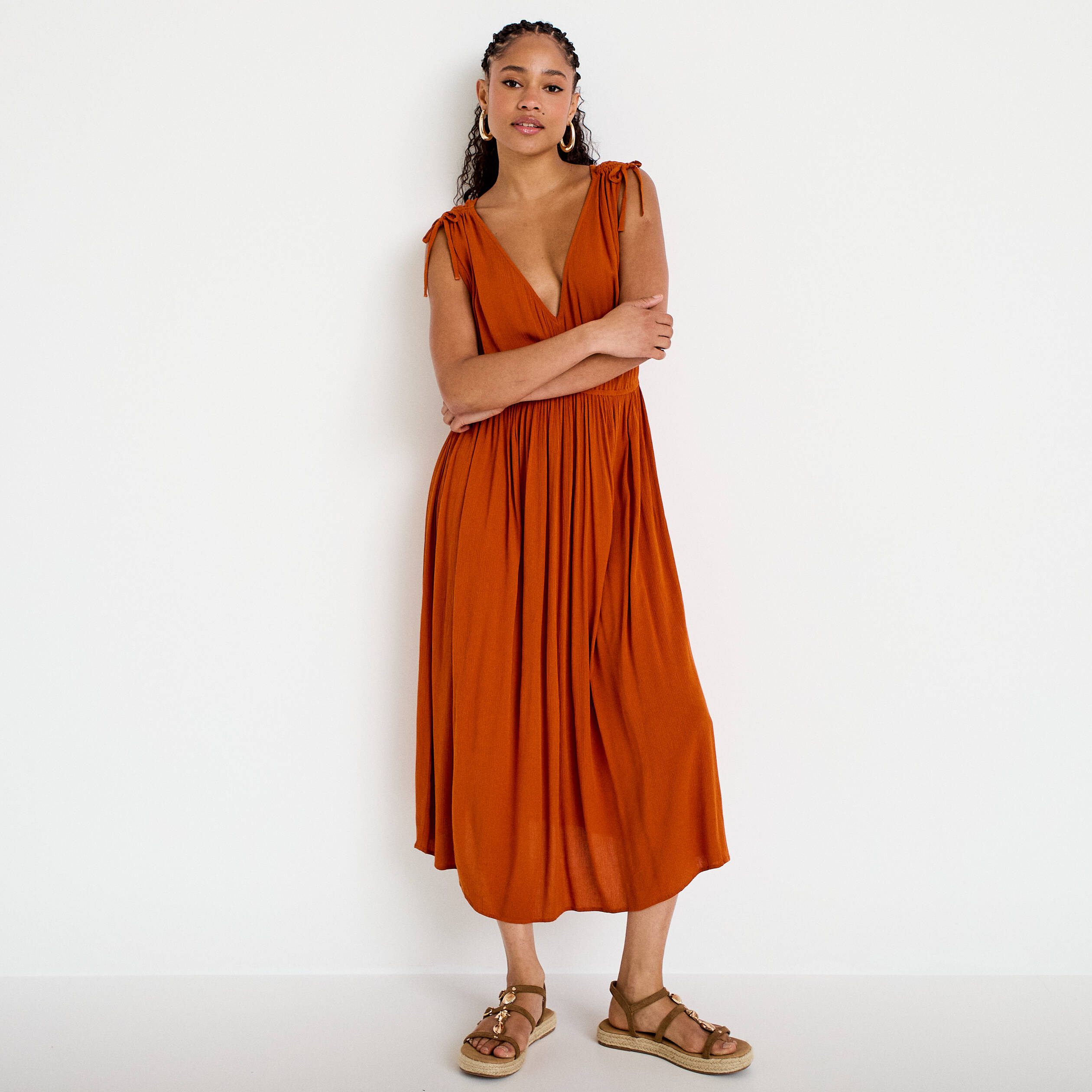 Robe midi &eacute;vas&eacute;e d&eacute;collet&eacute; sans manches orange fonc&eacute; femme