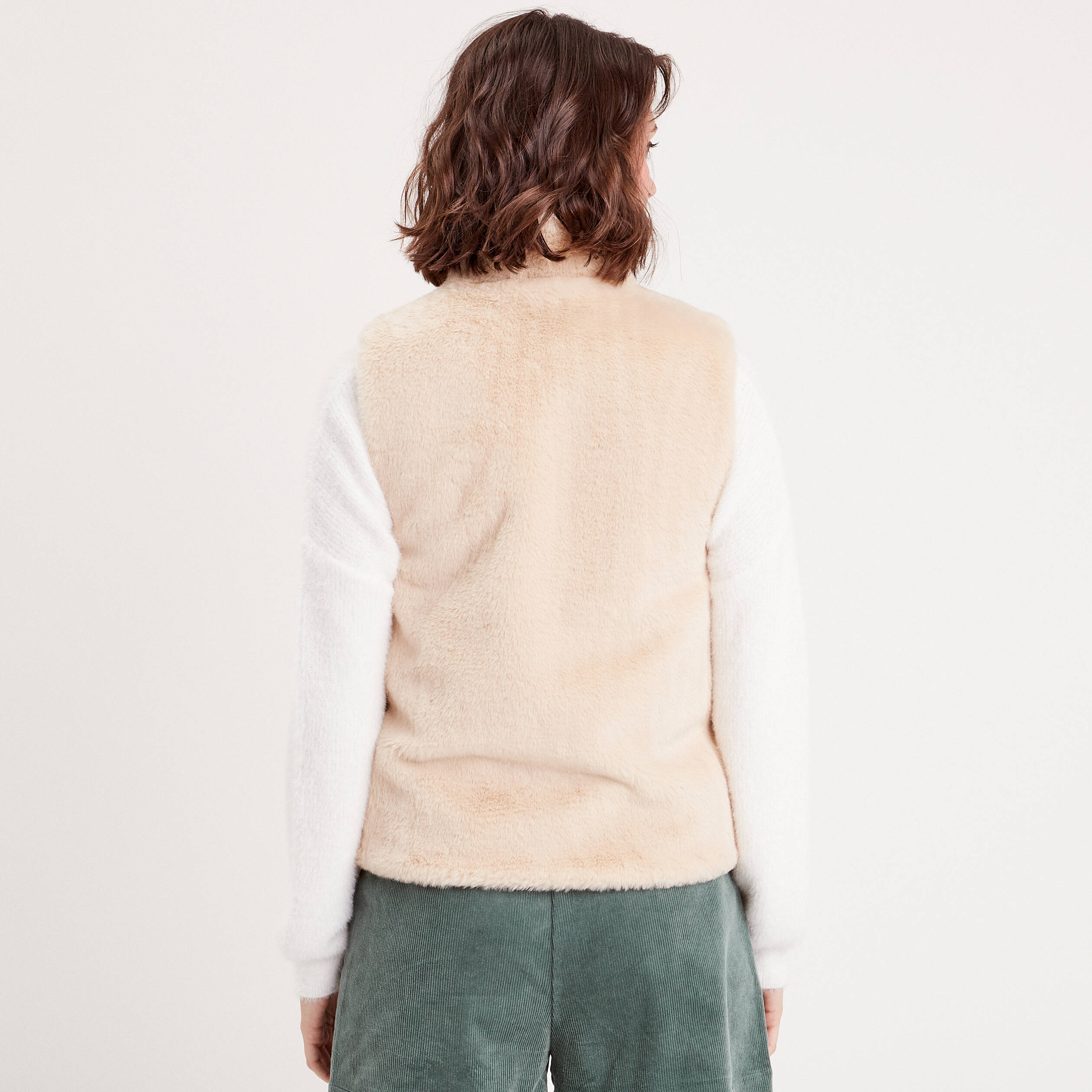 Veste courte ajust&eacute;e sans manches ivoire femme