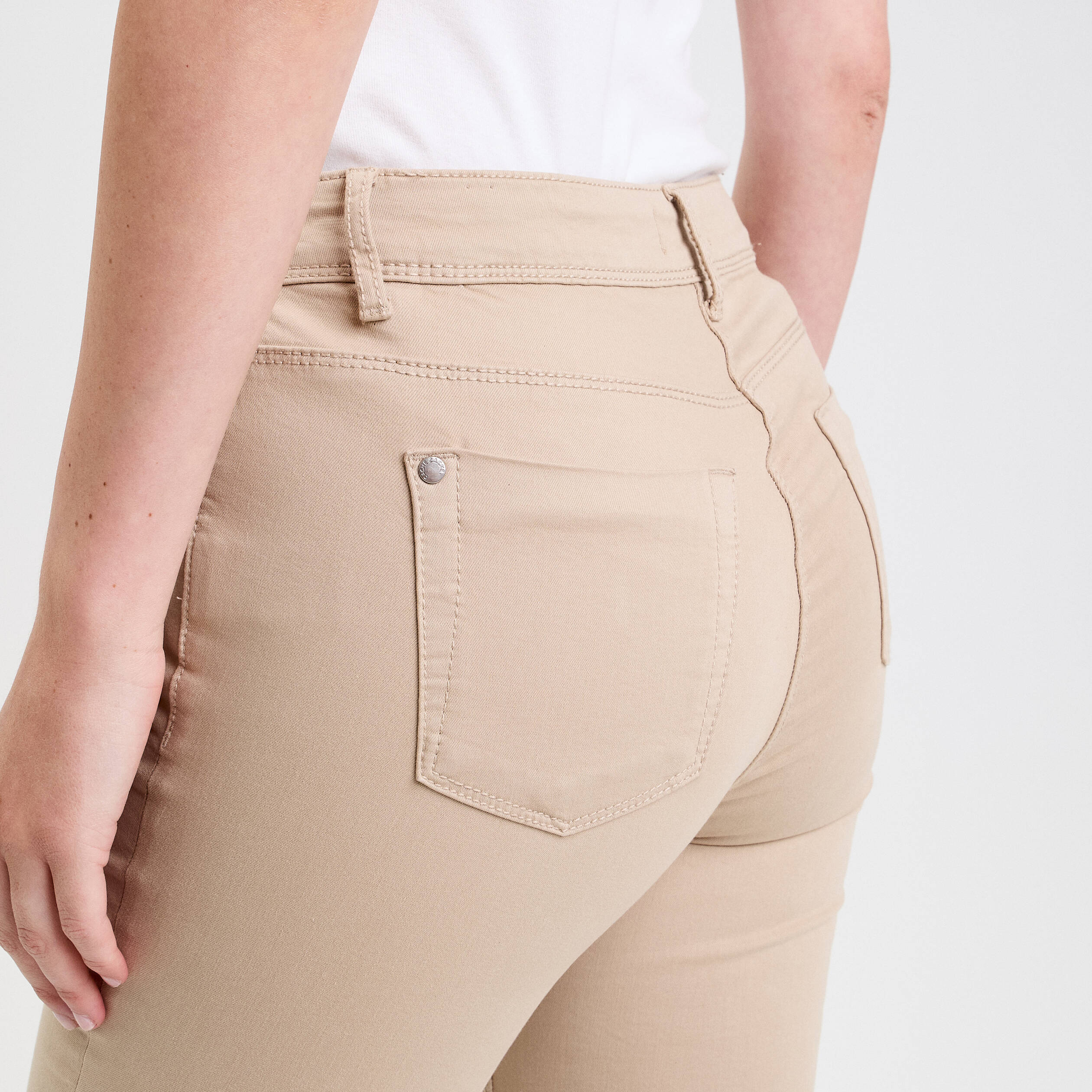 Jeans slim 5 poches taupe femme