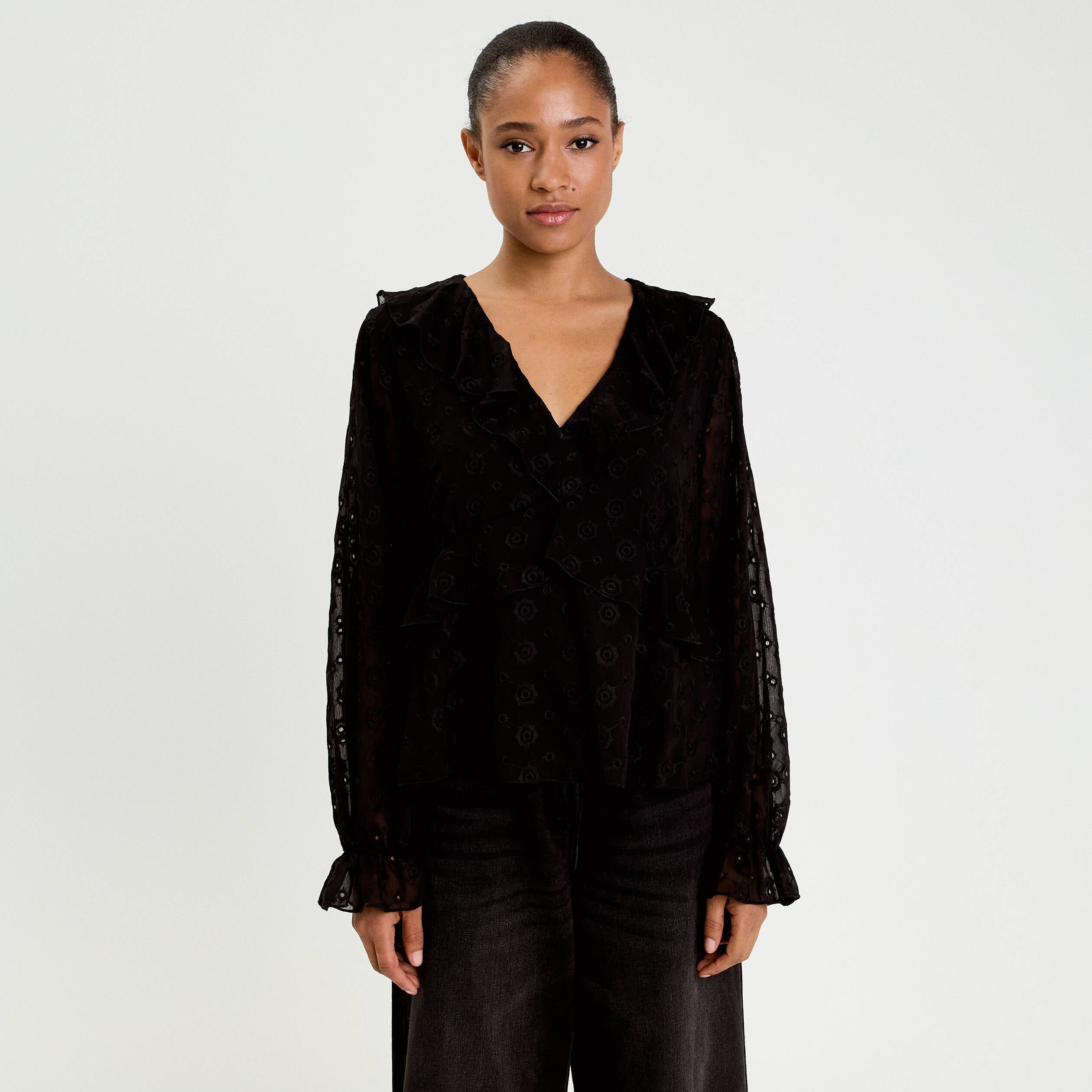 Blouse droite courte manches longues noir femme