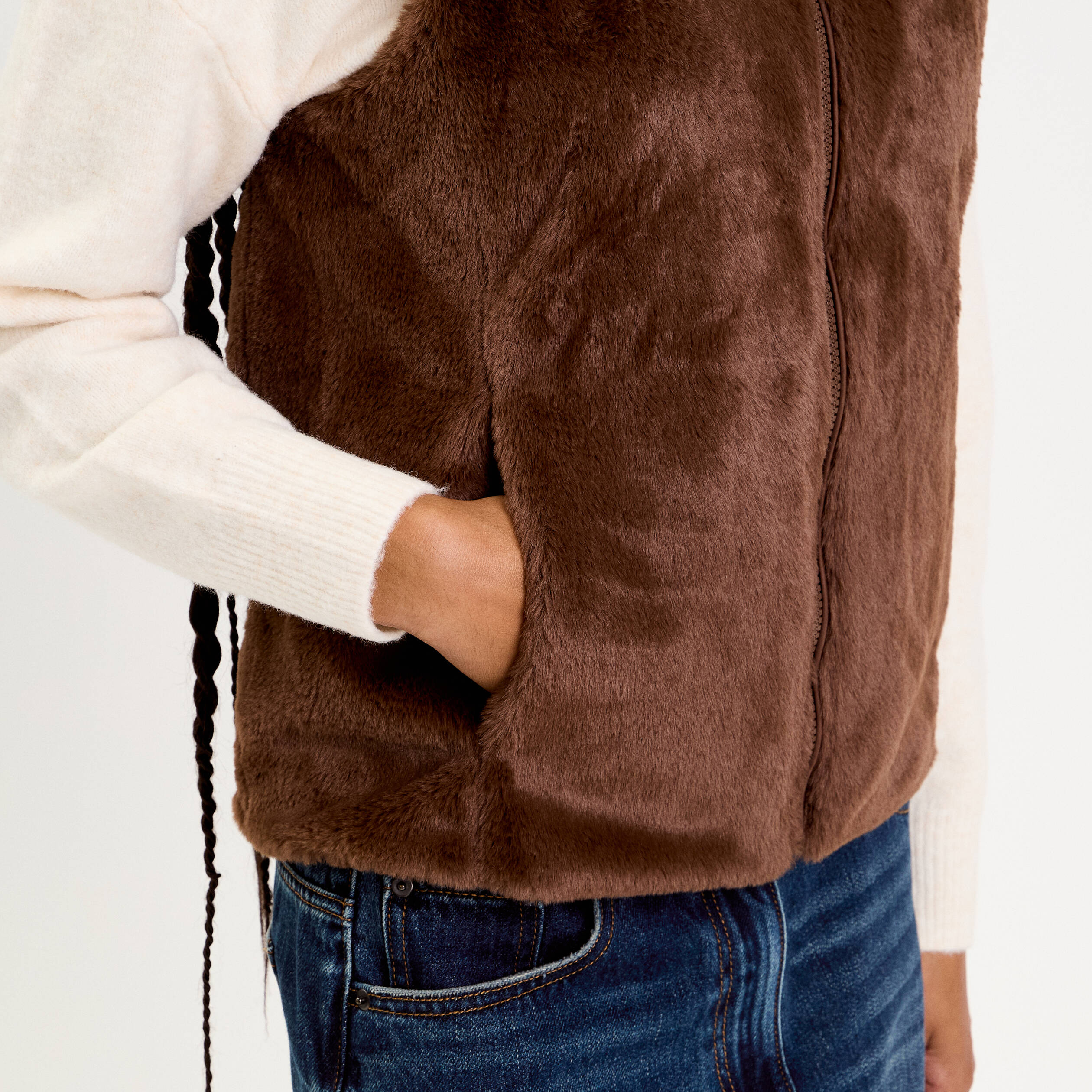 Veste courte ajust&eacute;e sans manches marron femme
