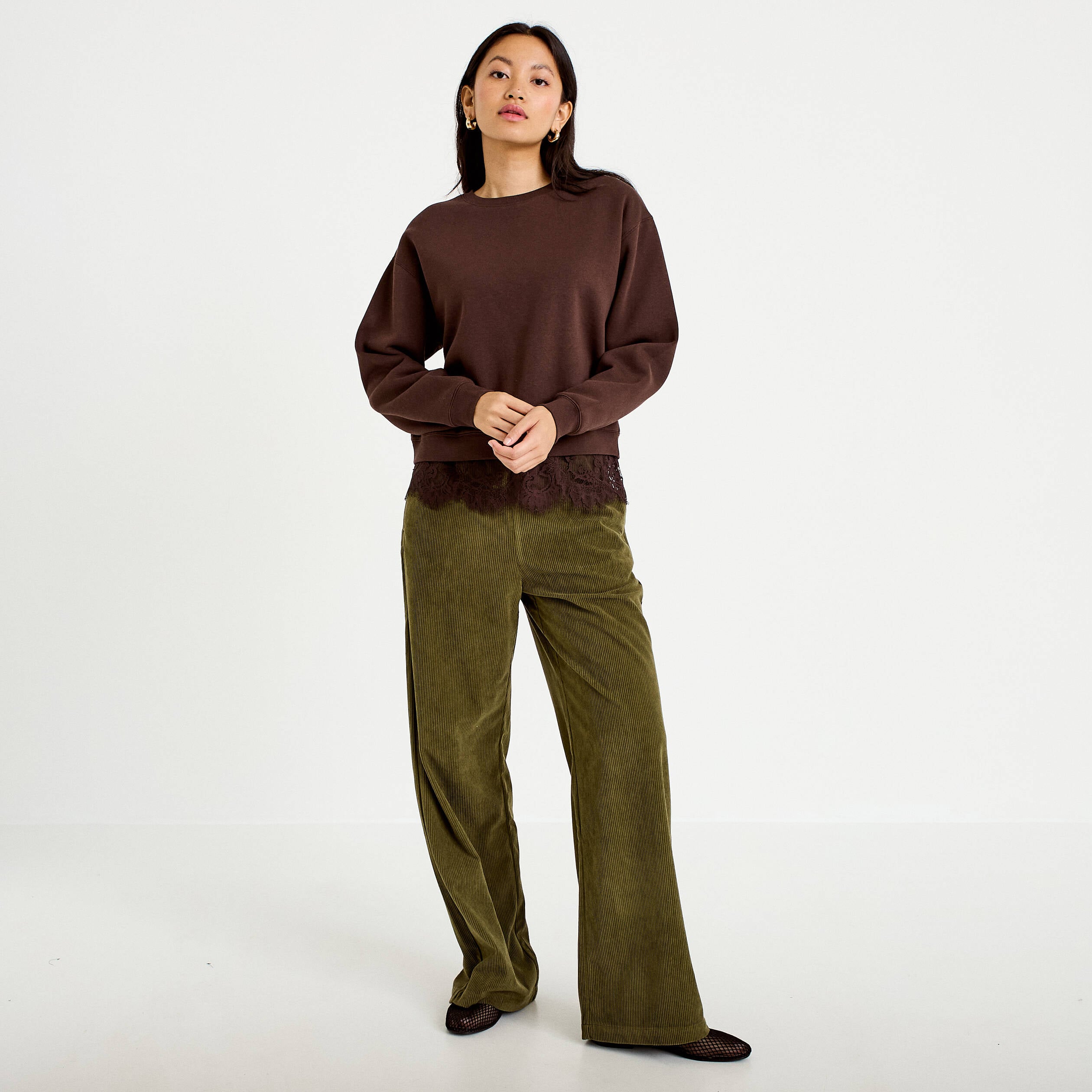 Pantalon bootcut taille standard velours vert kaki femme