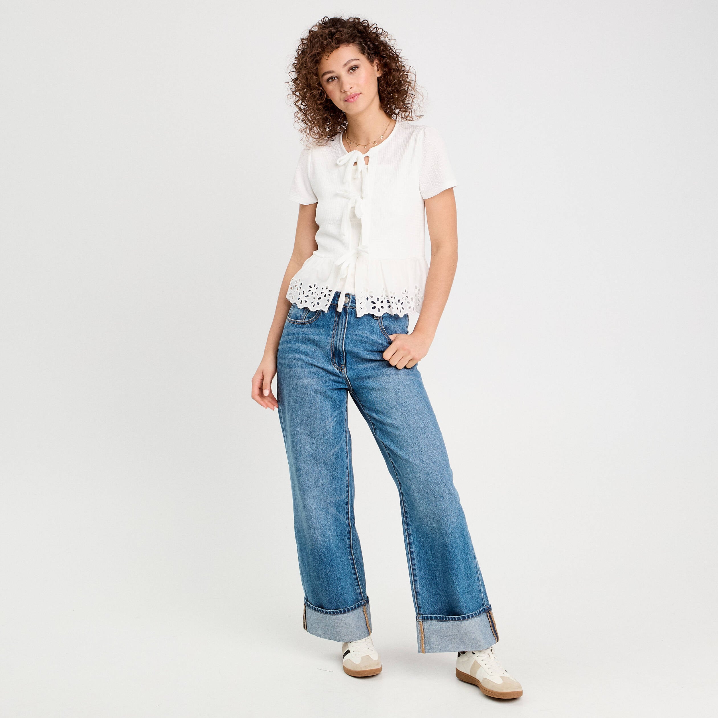 Blouse nou&eacute;e d&eacute;tails brod&eacute;s ecru femme