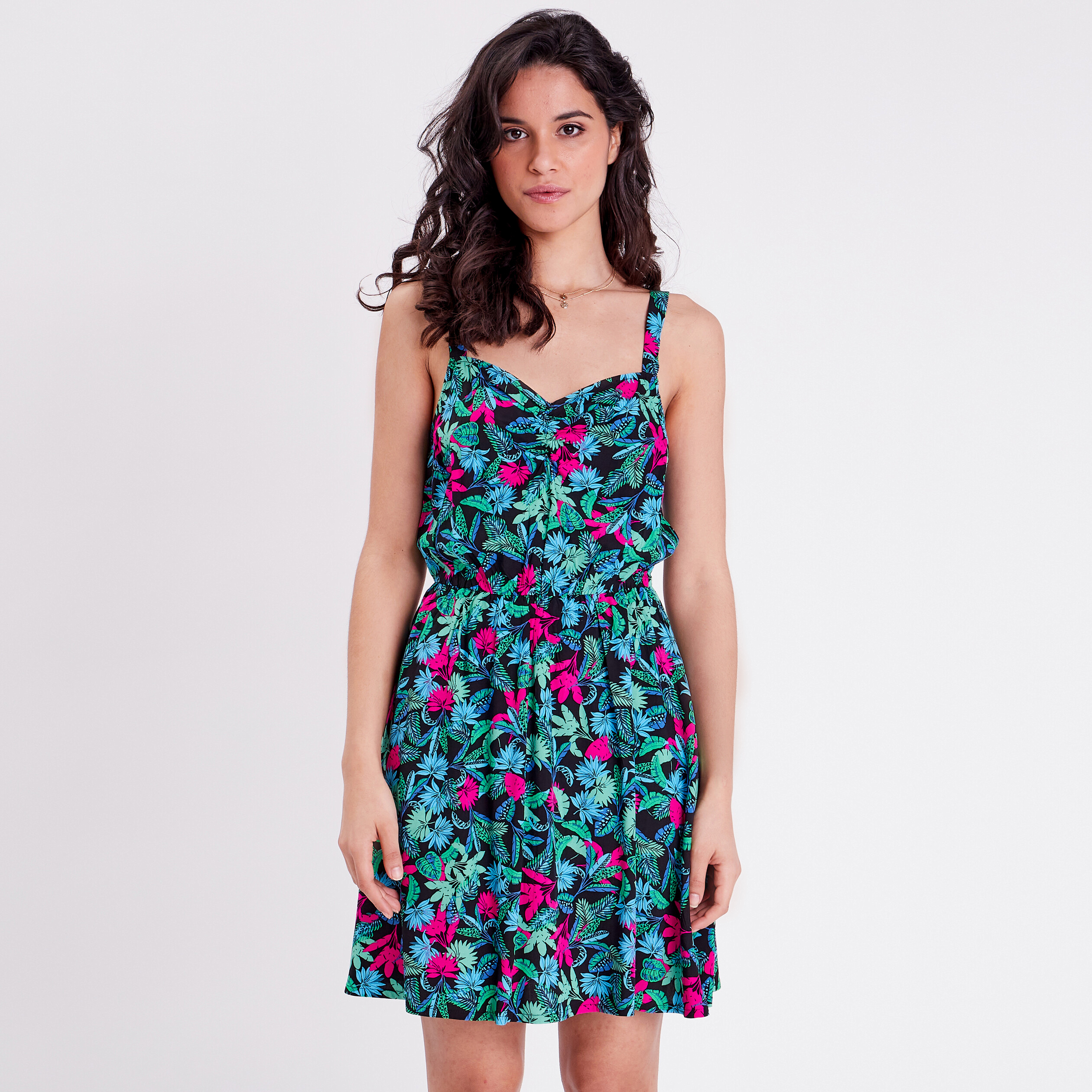 Robe courte &eacute;vas&eacute;e noir femme