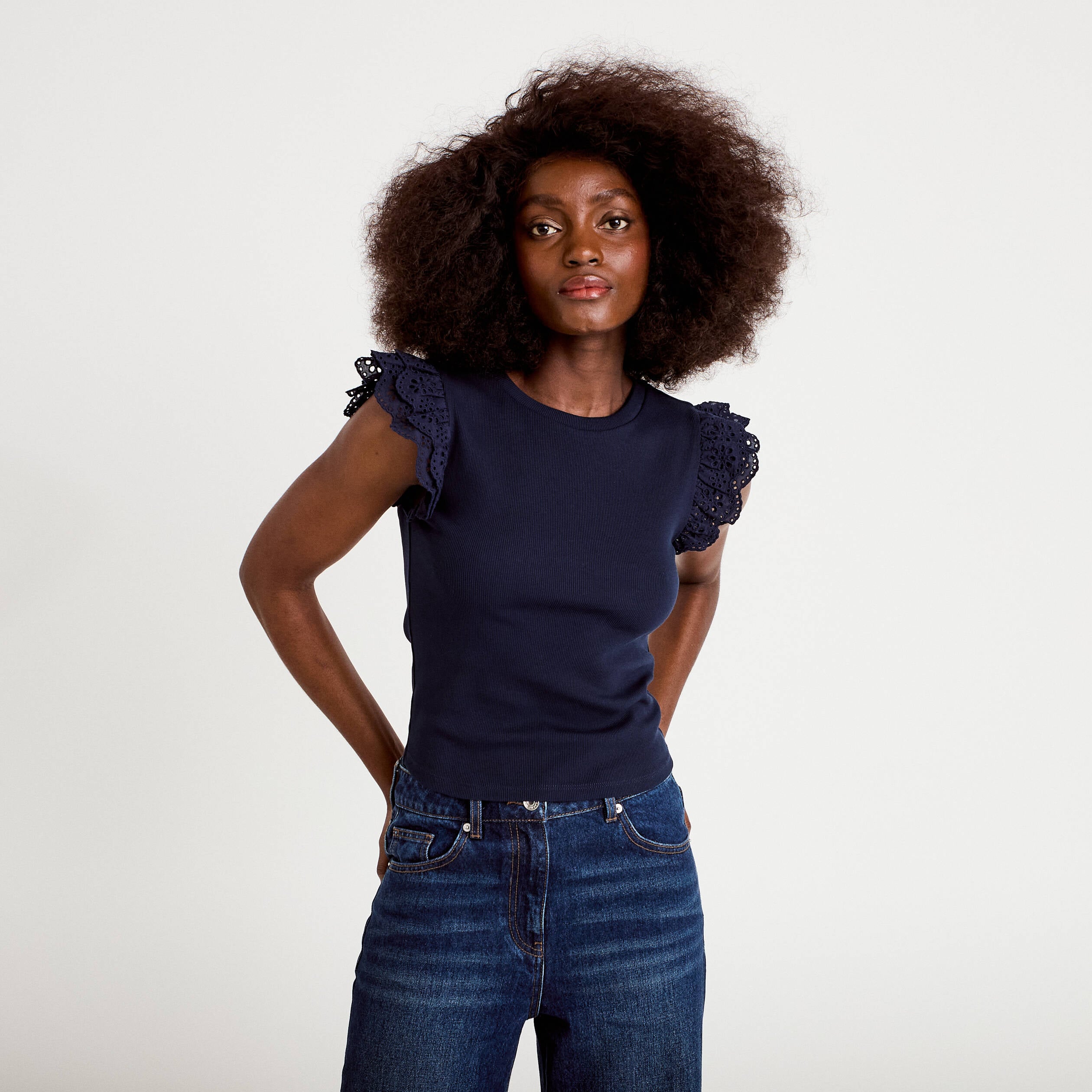 D&eacute;bardeur volants brod&eacute;s bleu marine femme