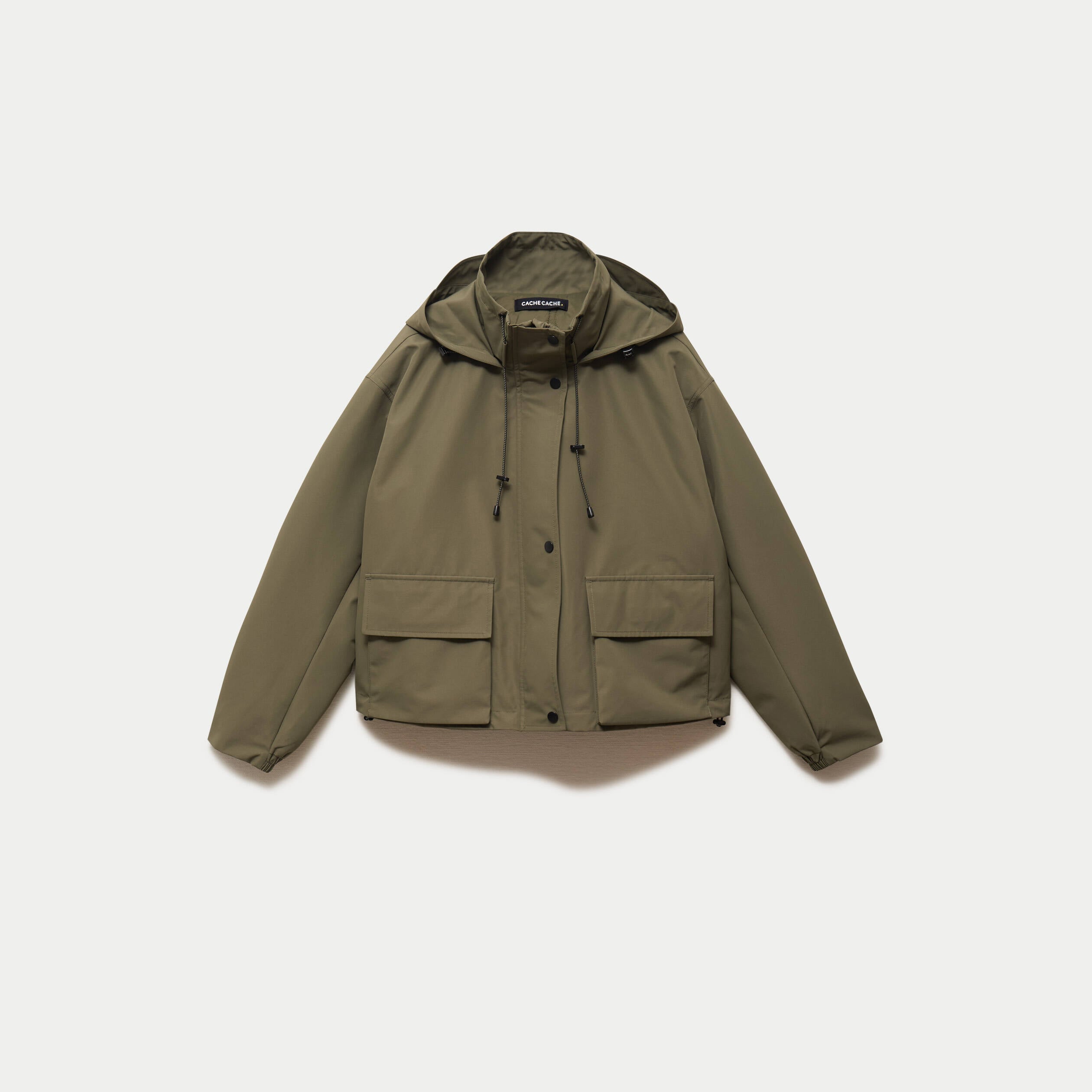 Veste courte bas resserr&eacute; &agrave; capuche vert kaki femme