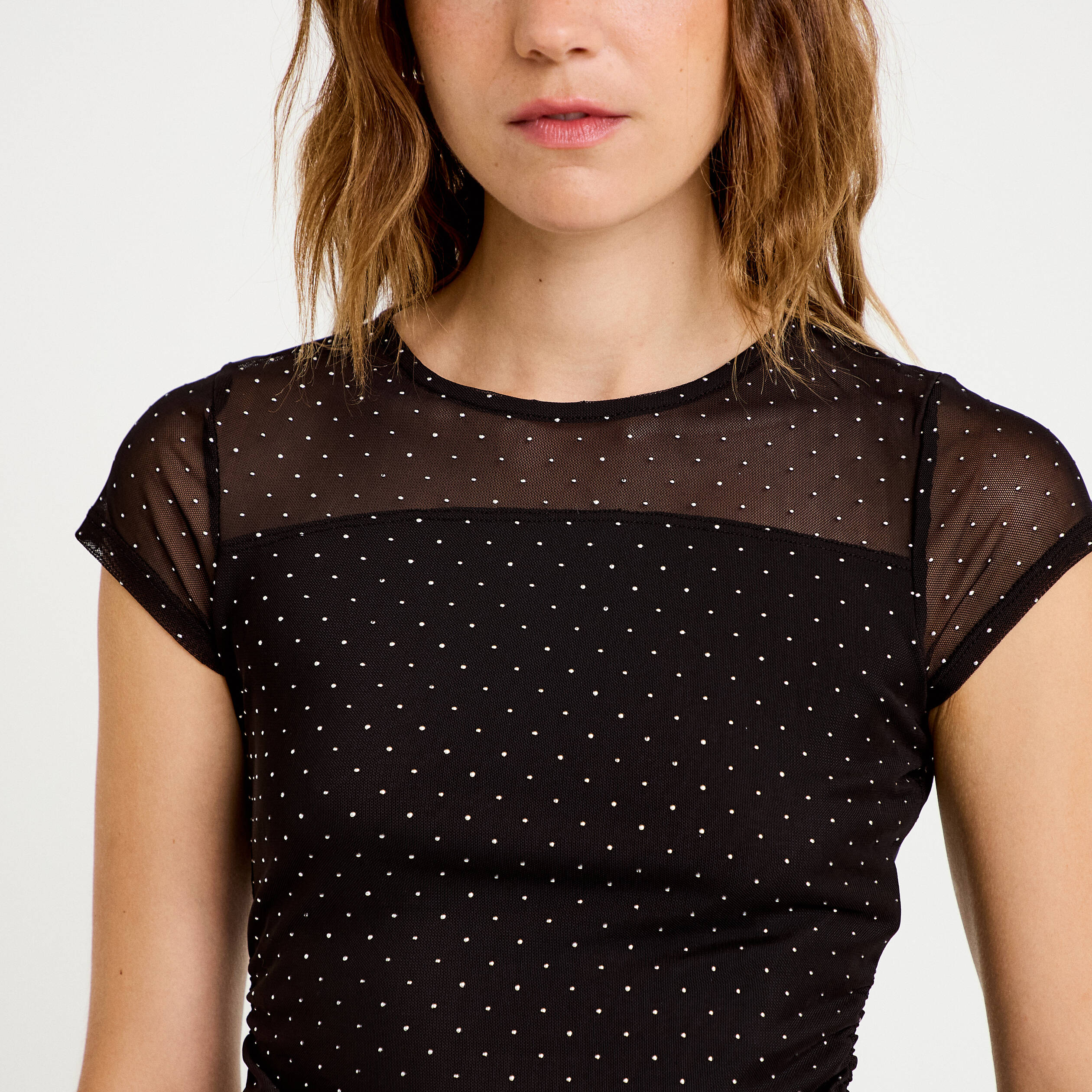 Top ajust&eacute; col rond manches courtes noir femme