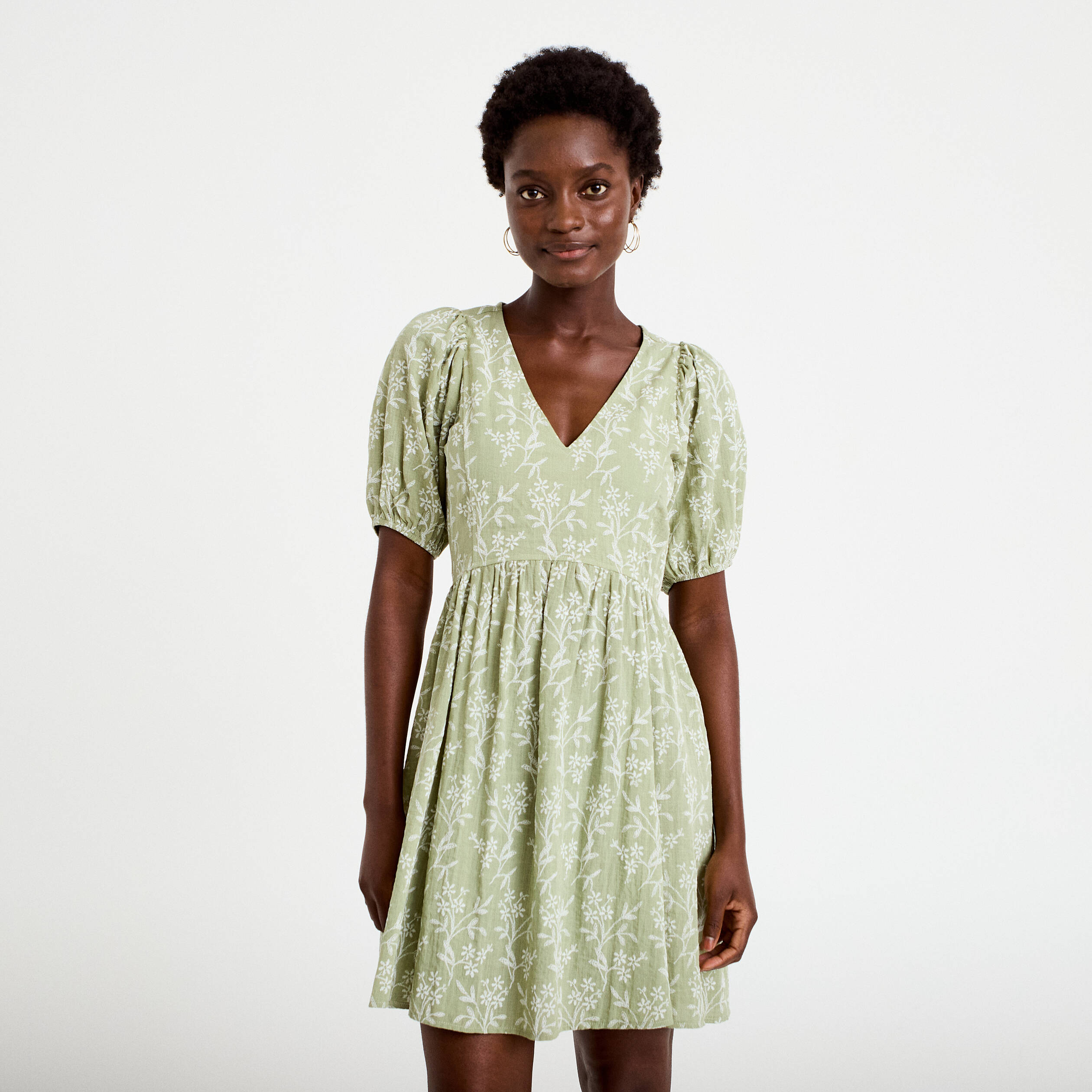 Robe droite courte col v manches courtes vert femme