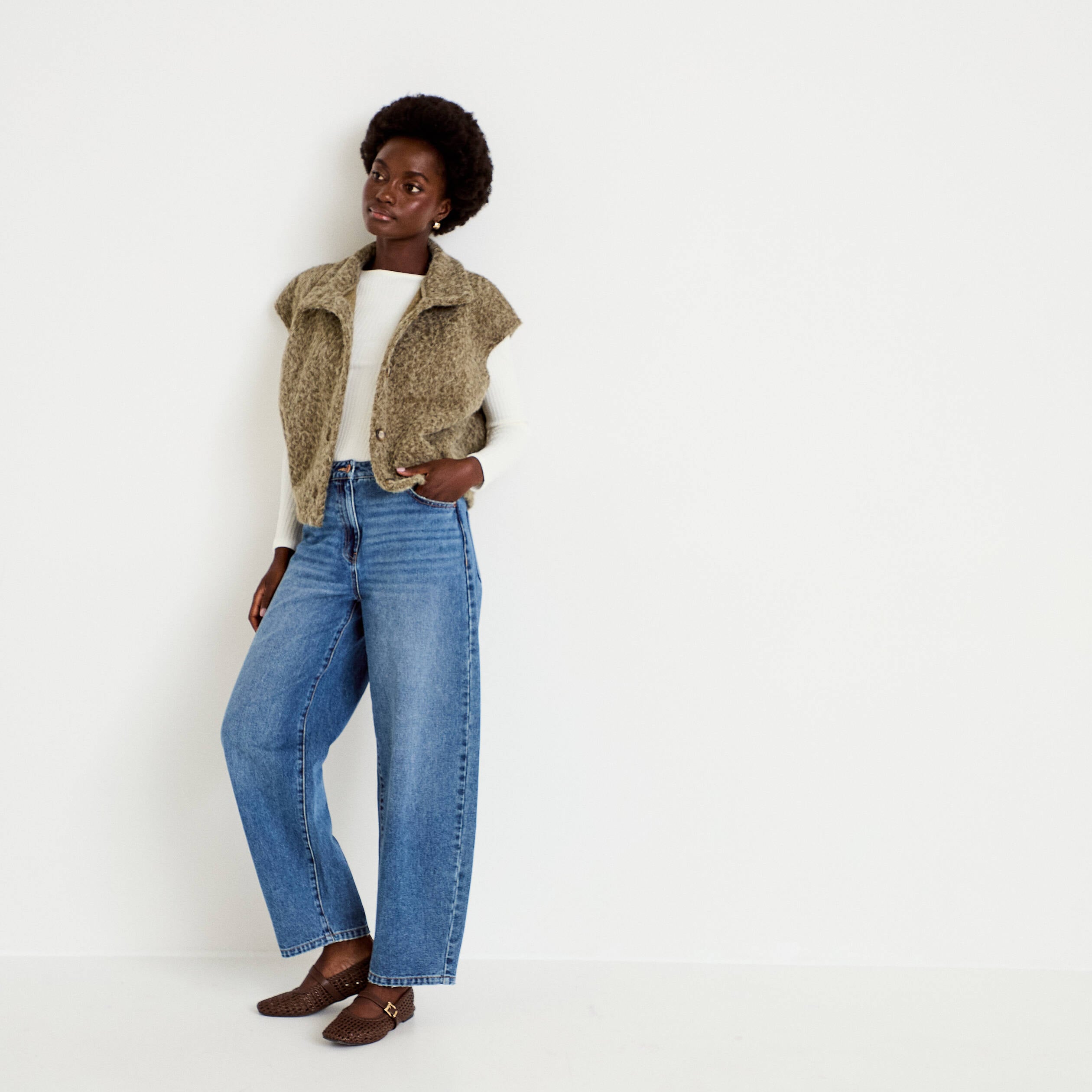 Veste sans manches col montant vert kaki femme