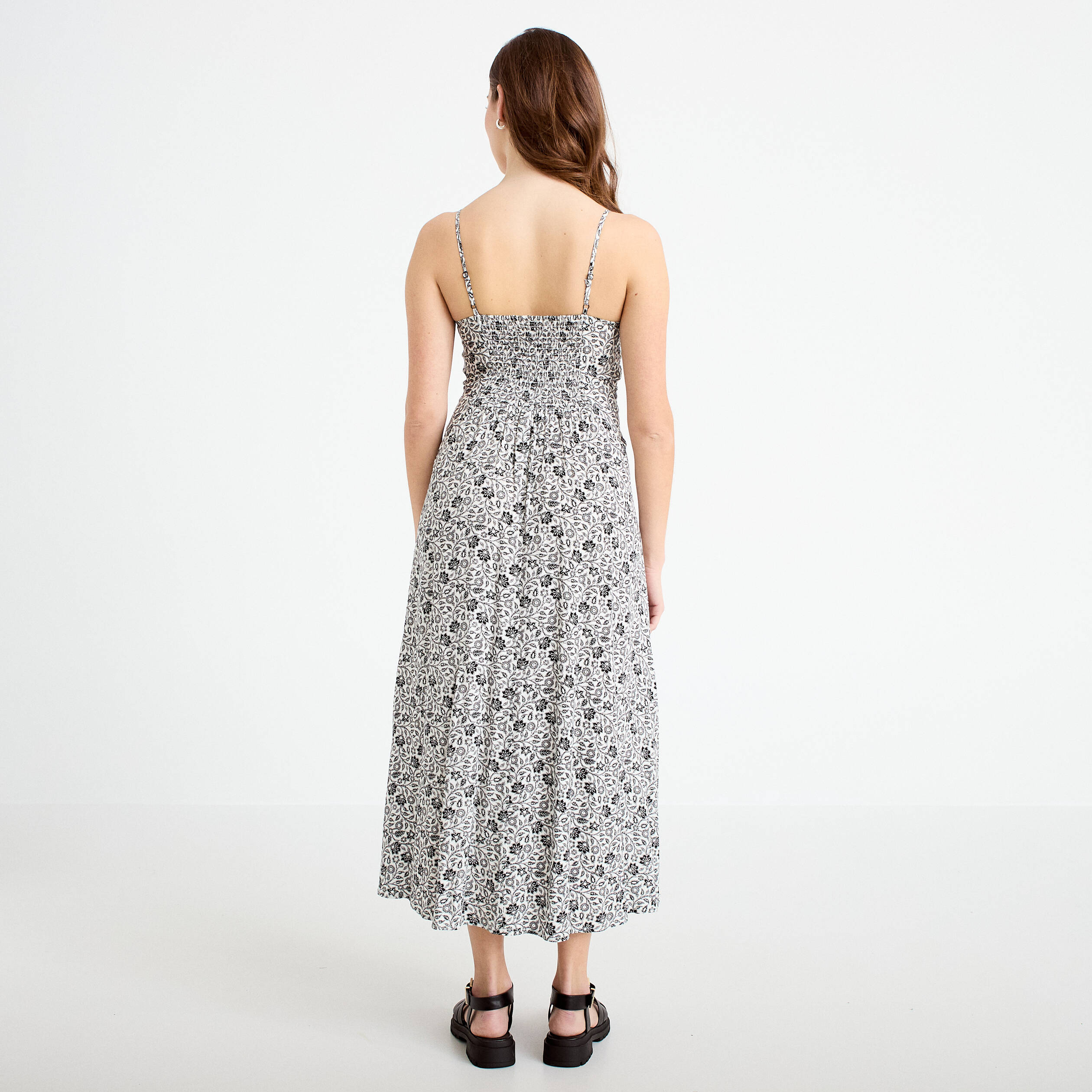 Robe longue d&eacute;collet&eacute; &agrave; fines bretelles blanc femme