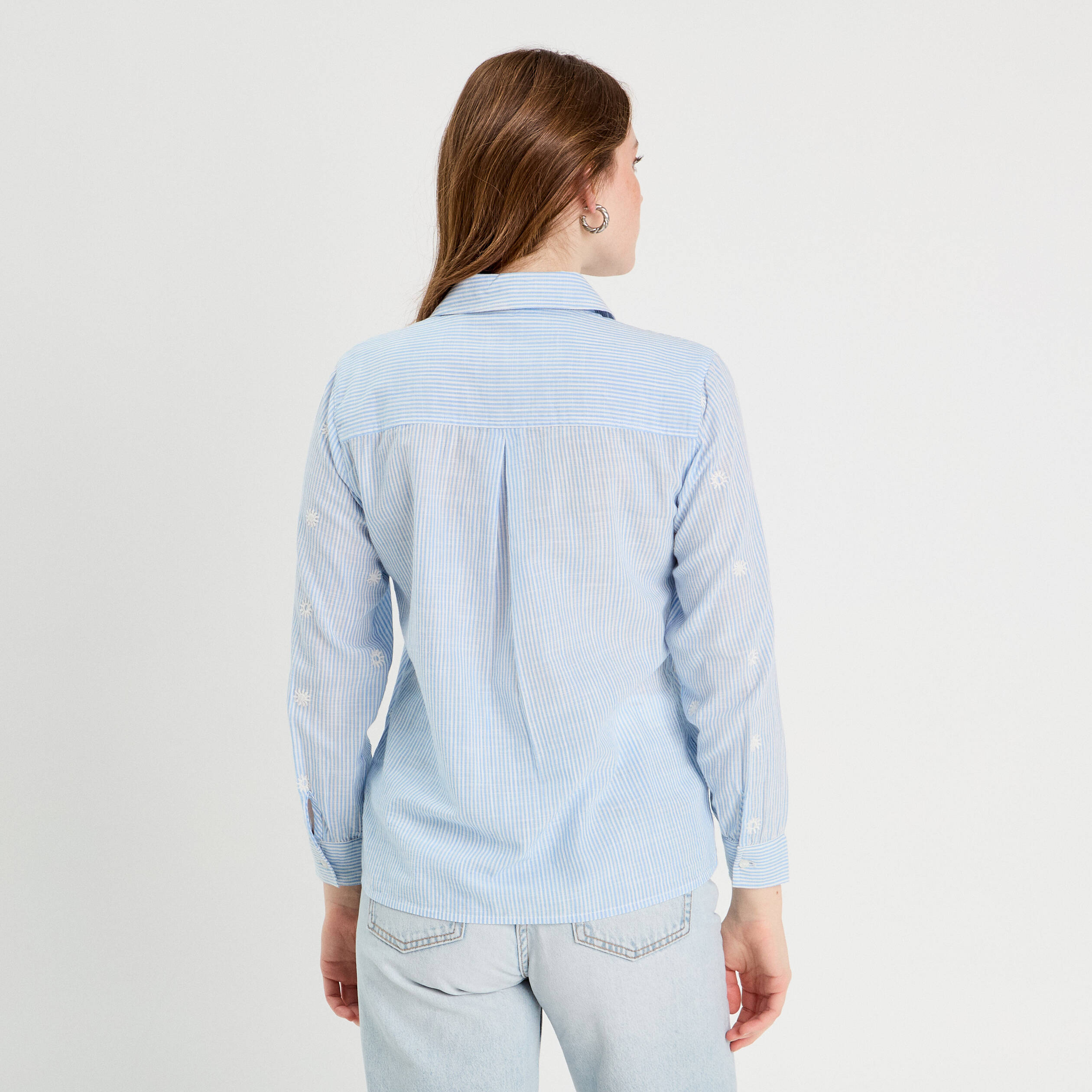 Chemise brod&eacute;e manches longues blanc femme