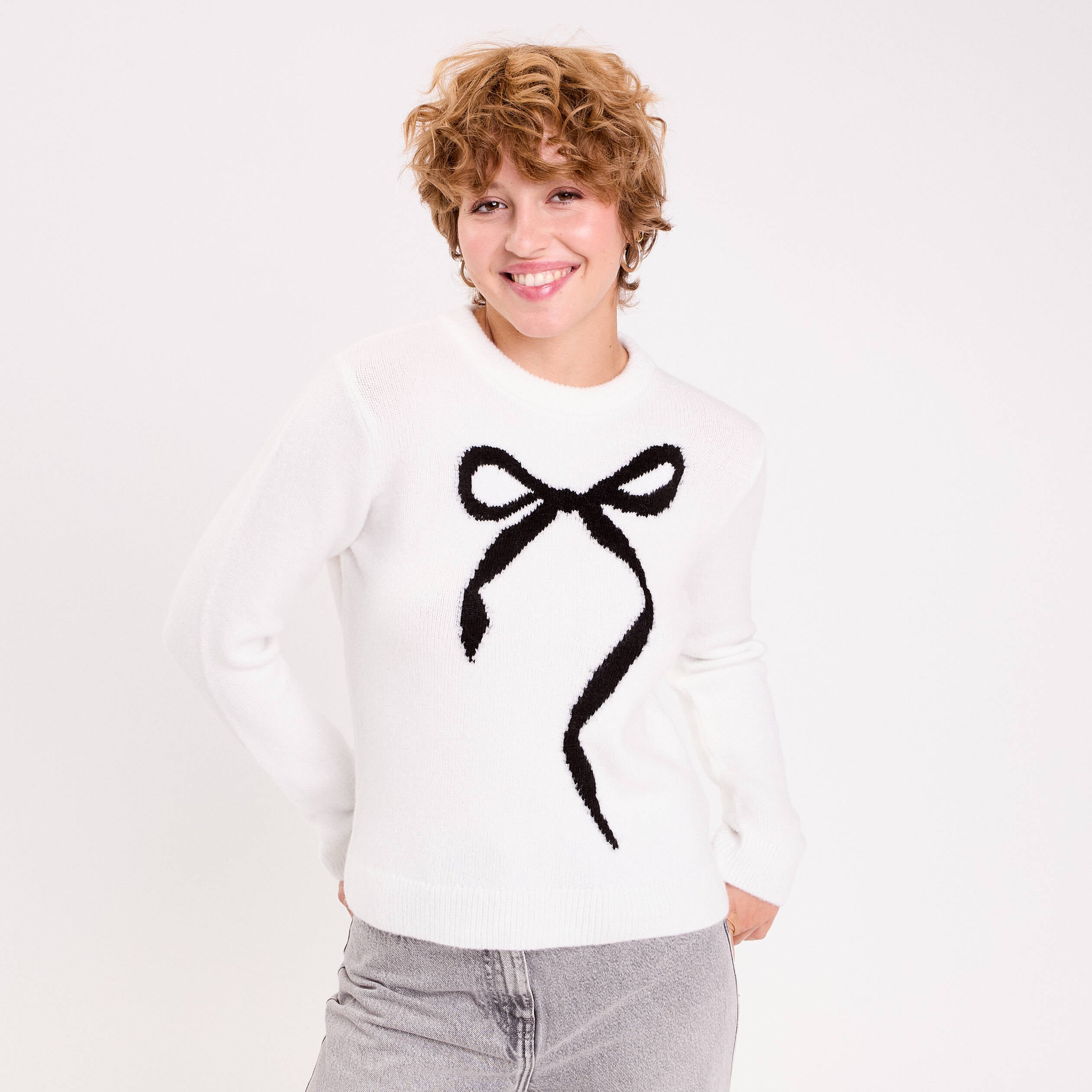 Pull motif noeud ecru femme
