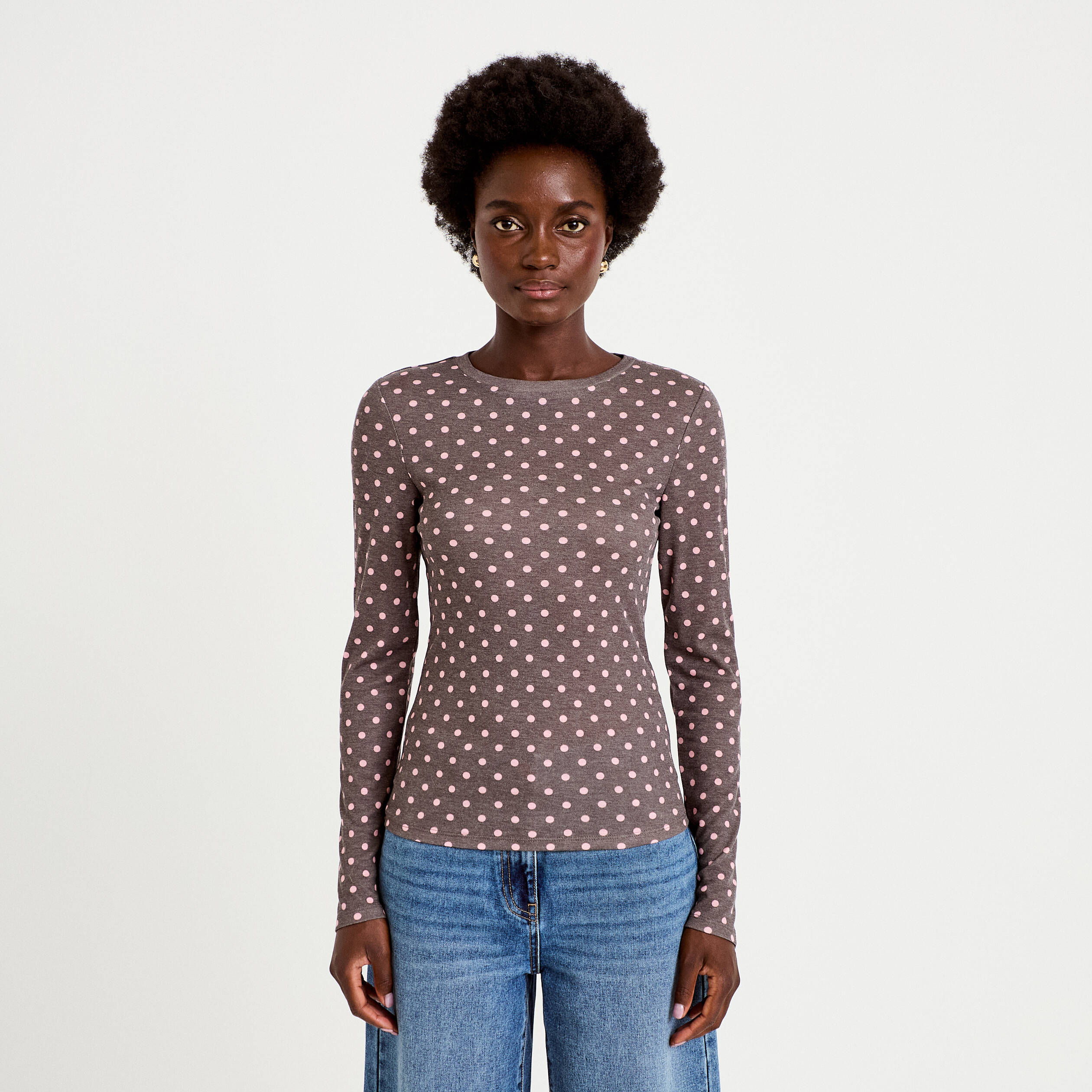 T-shirt ajust&eacute; col rond manches longues marron fonc&eacute; femme