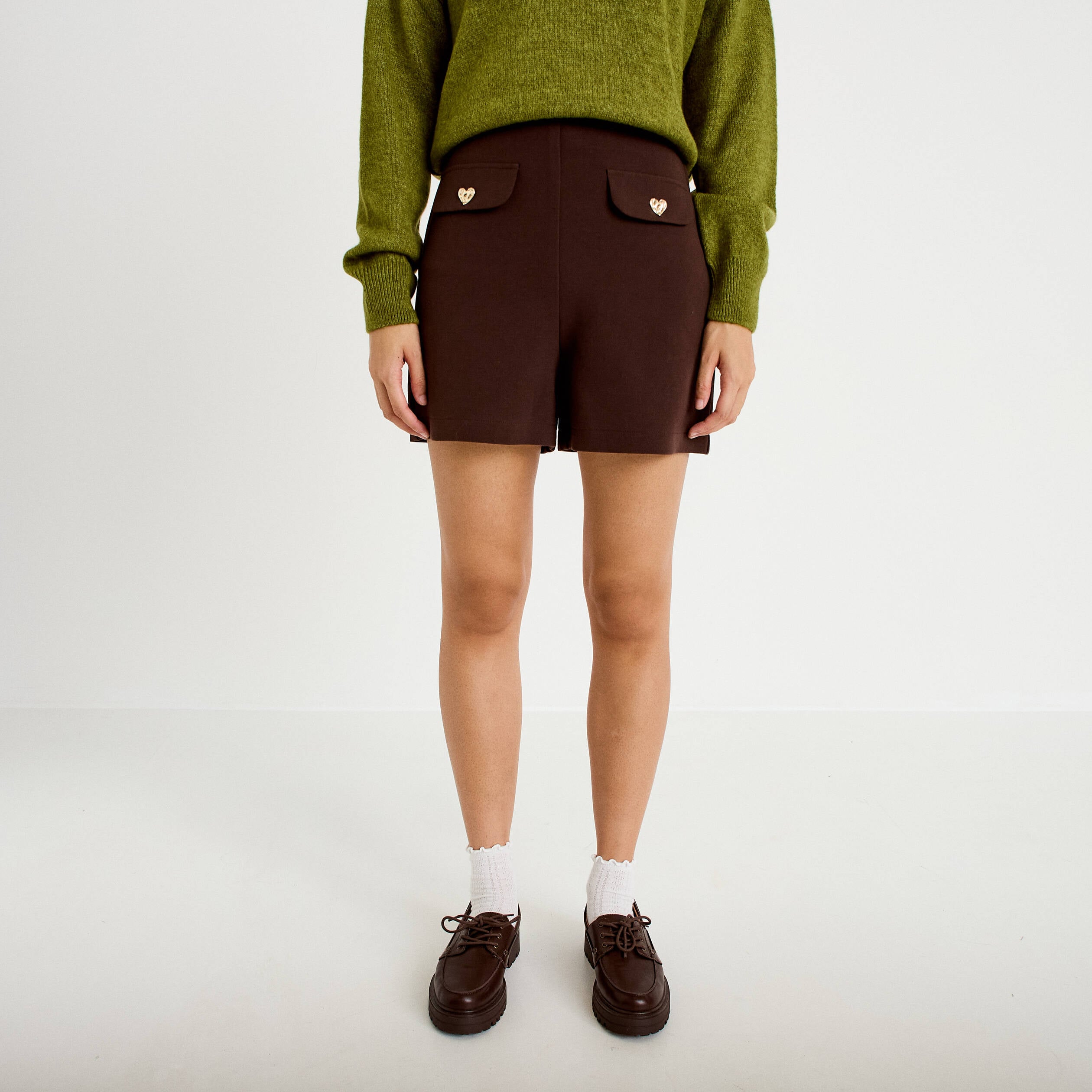 Short stretch d&eacute;tails coeur marron fonc&eacute; femme