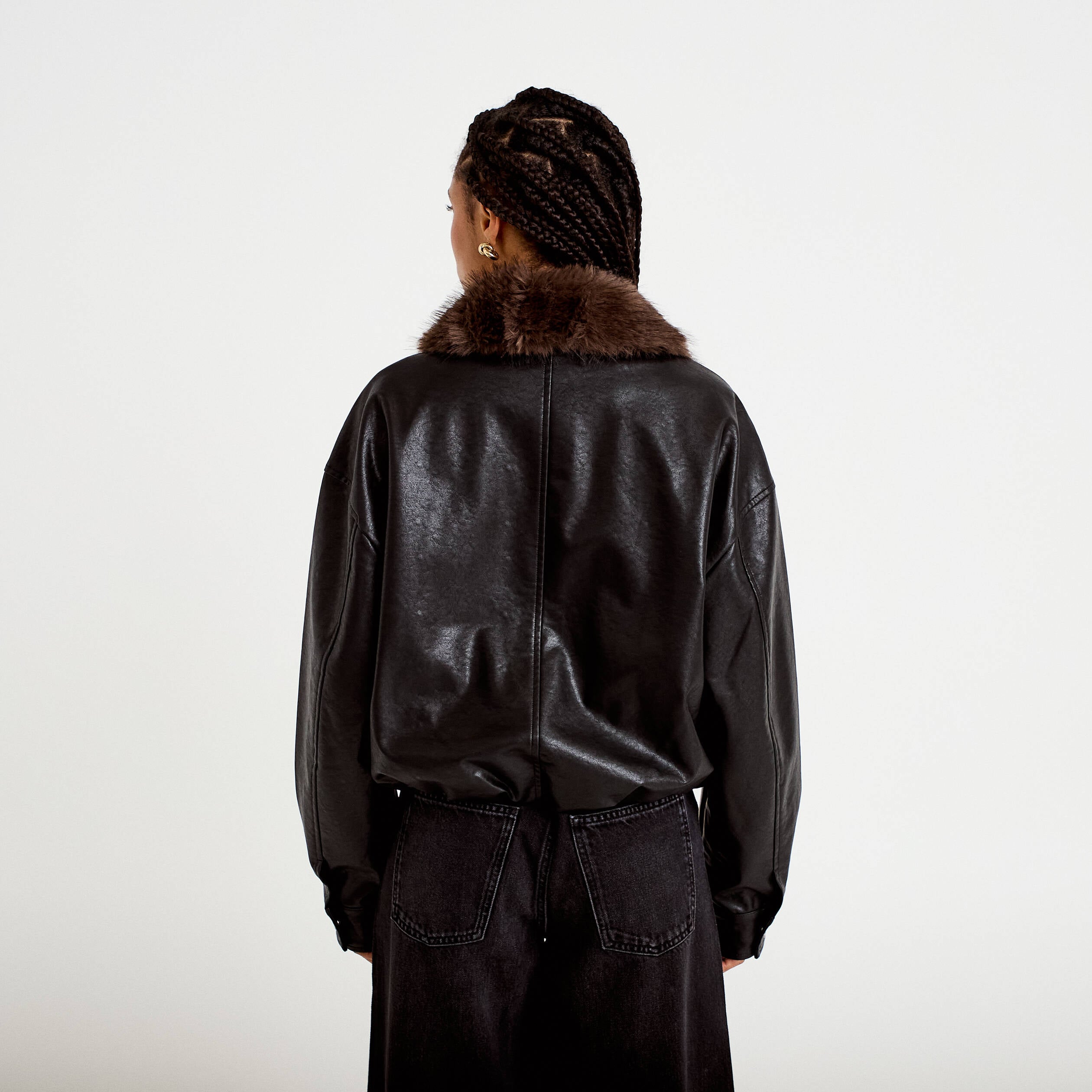 Veste droite similicuir col tailleur noir femme