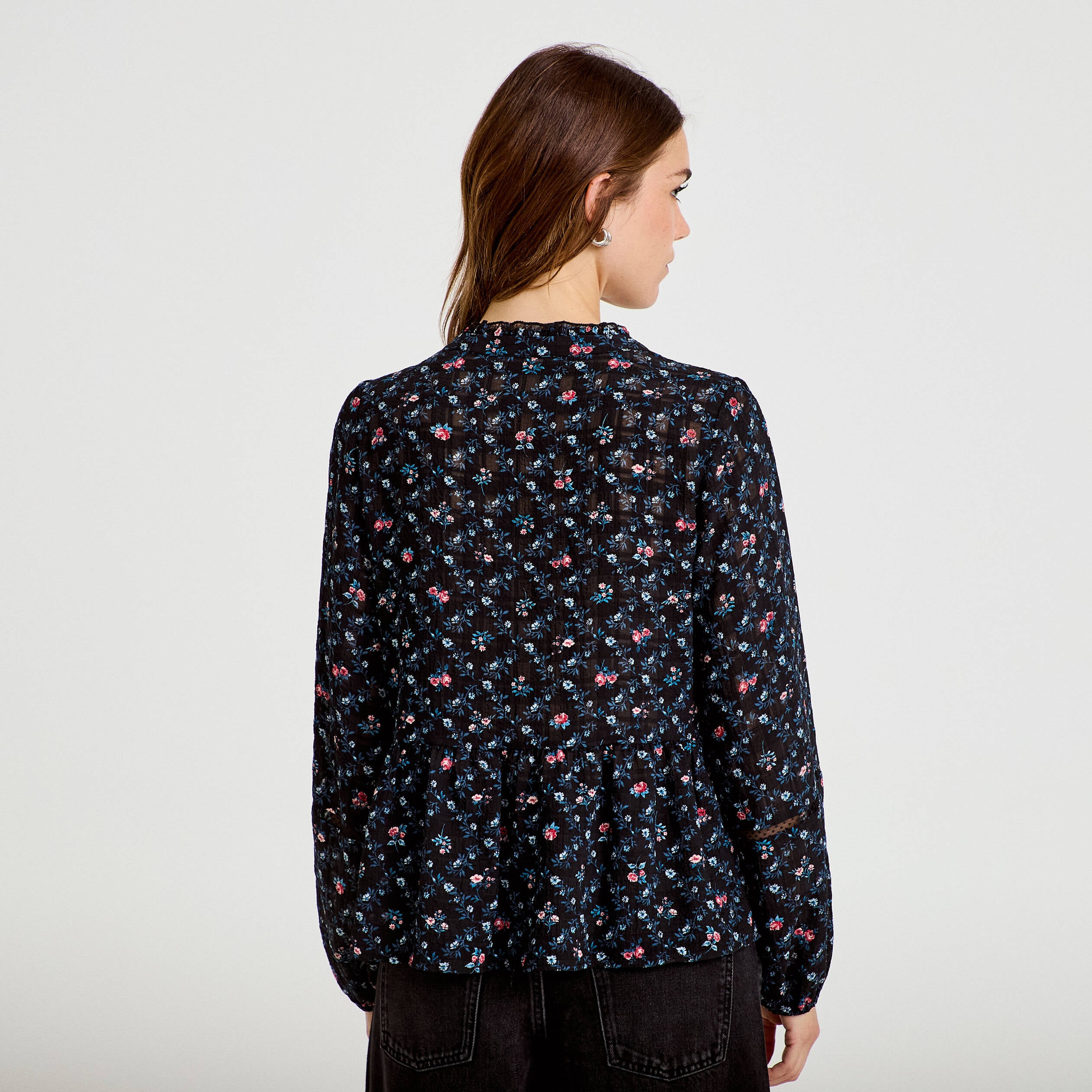 Chemise col v manches longues noir femme