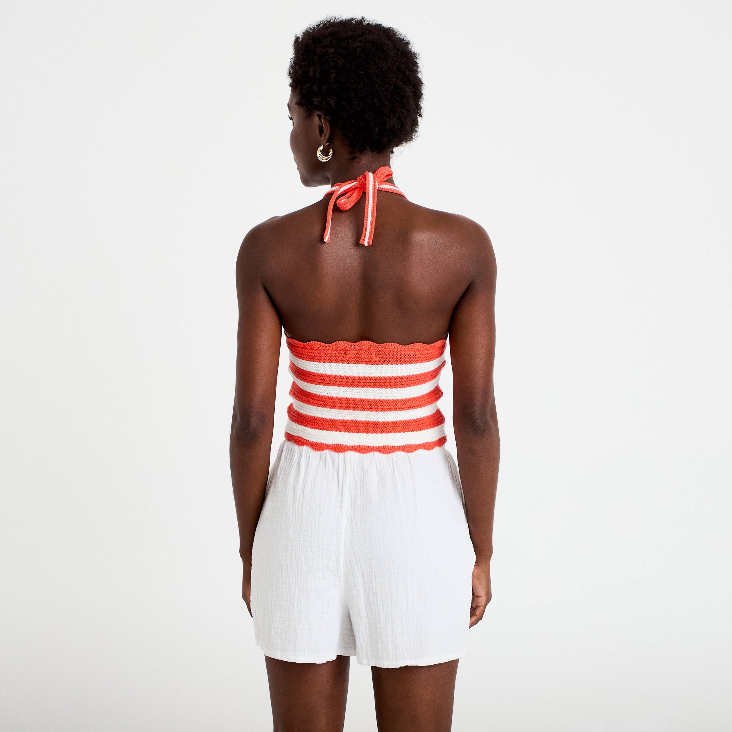 D&eacute;bardeur dos nu crochet rouge femme
