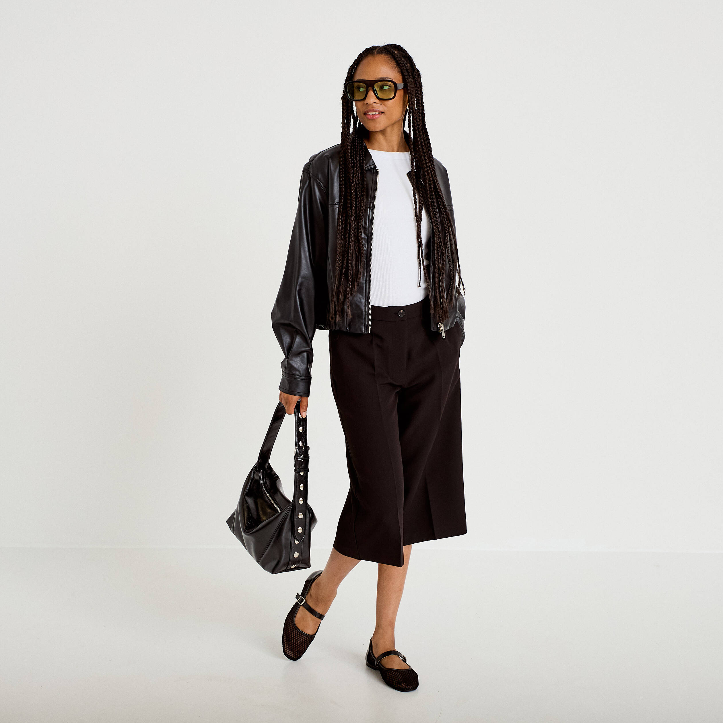 Bermuda coupe large noir femme