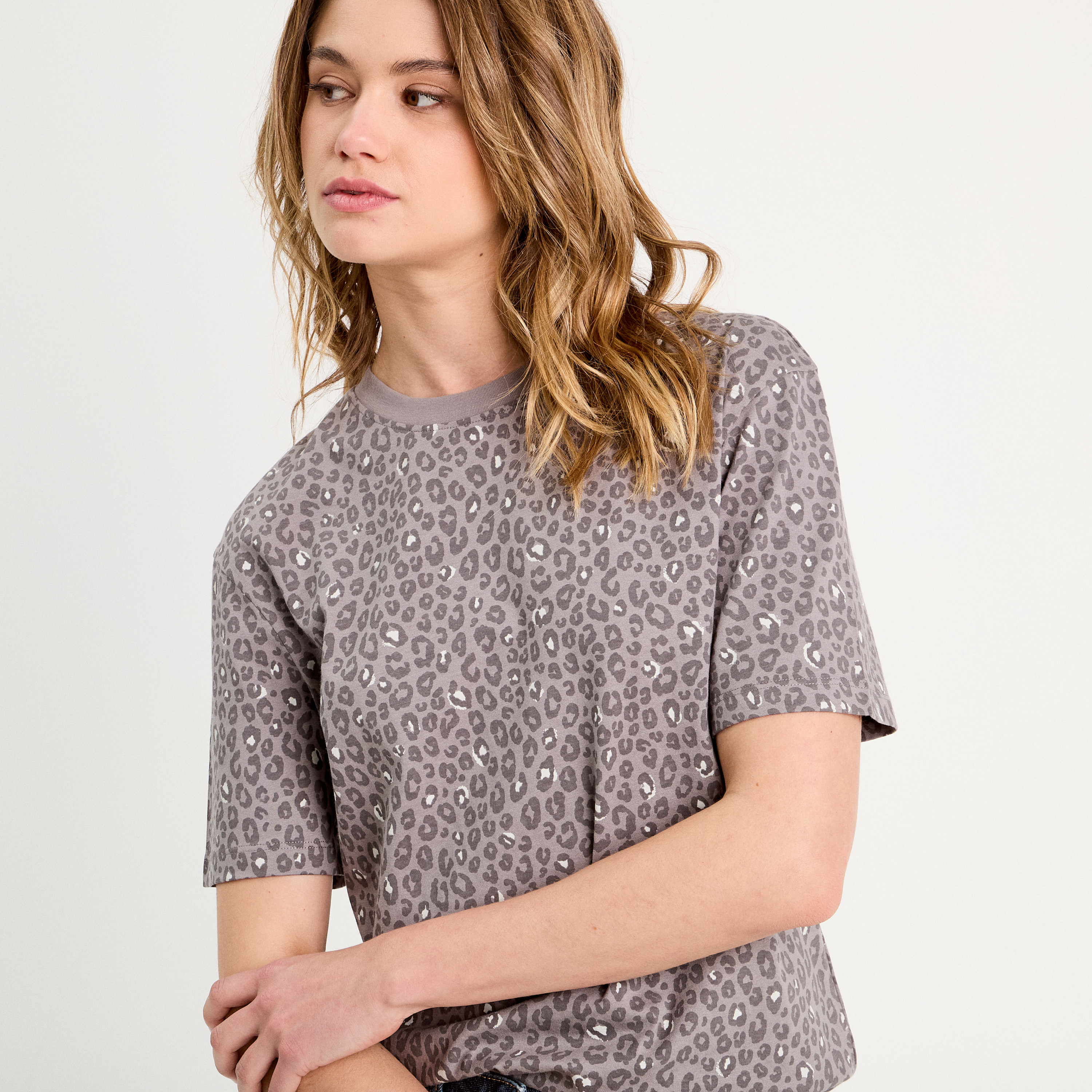 T-shirt manches courtes gris fonc&eacute; femme
