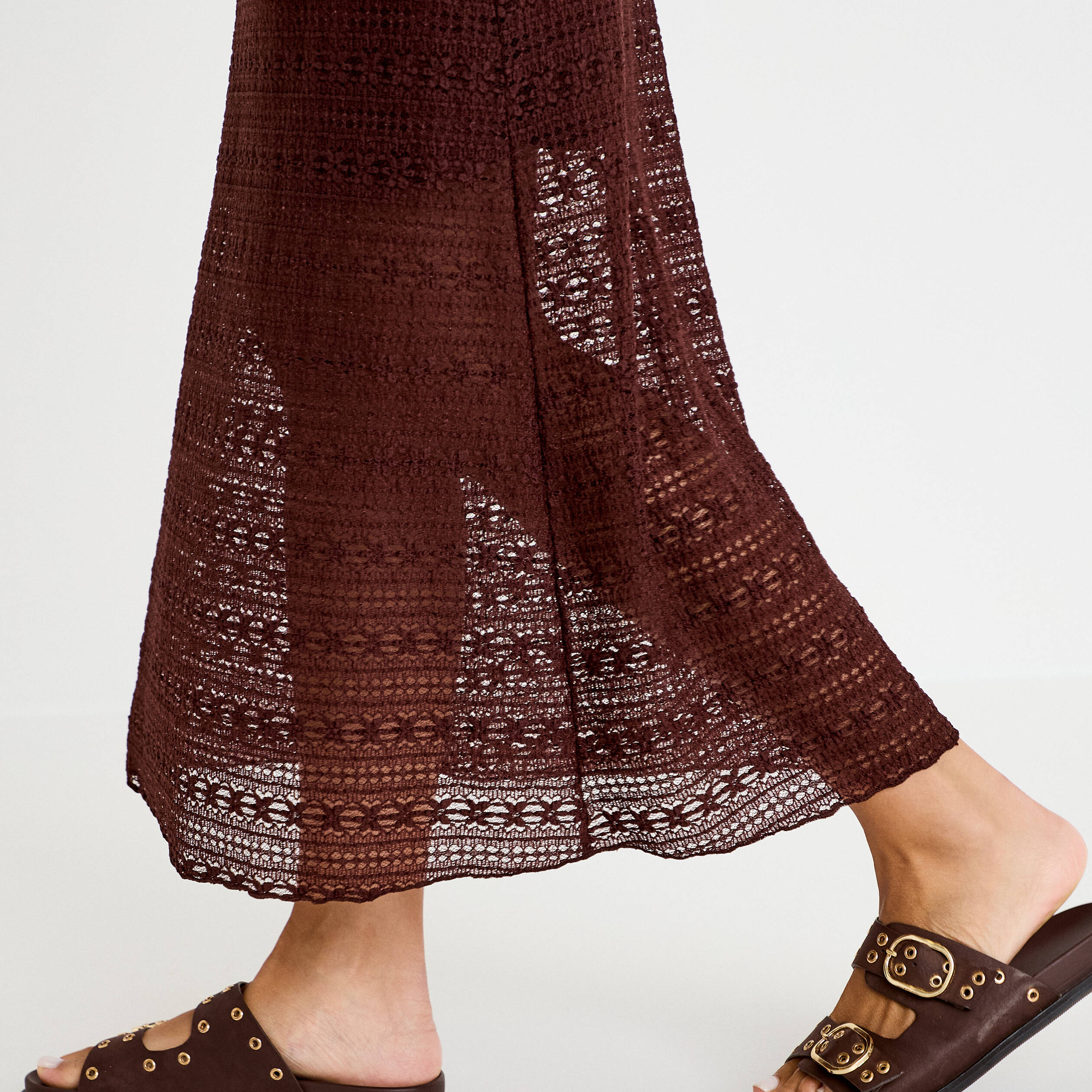 Robe longue droite col b&eacute;nitier dentelle marron femme